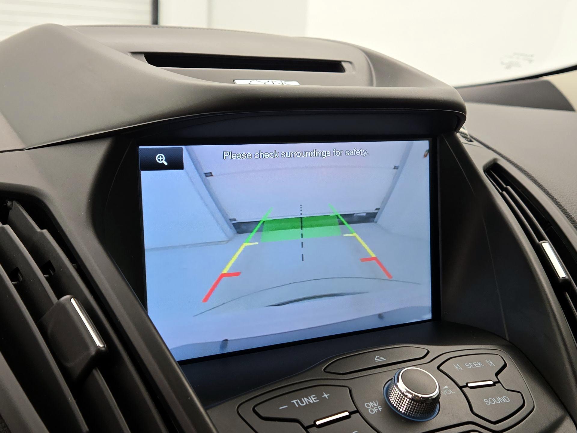 Thumbnail: 2015 Ford Escape - 14