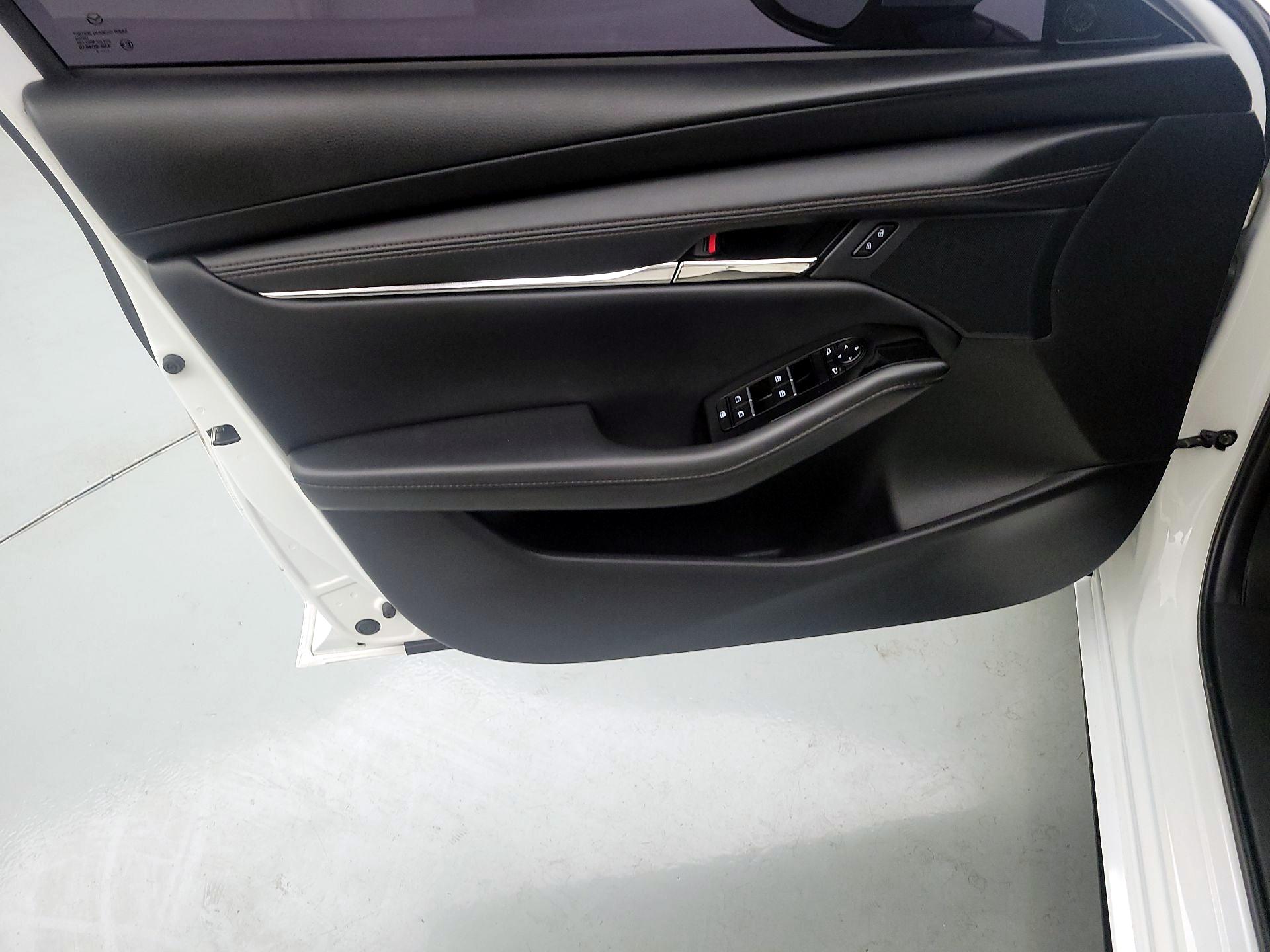 Thumbnail: 2023 Mazda Mazda3 - 12