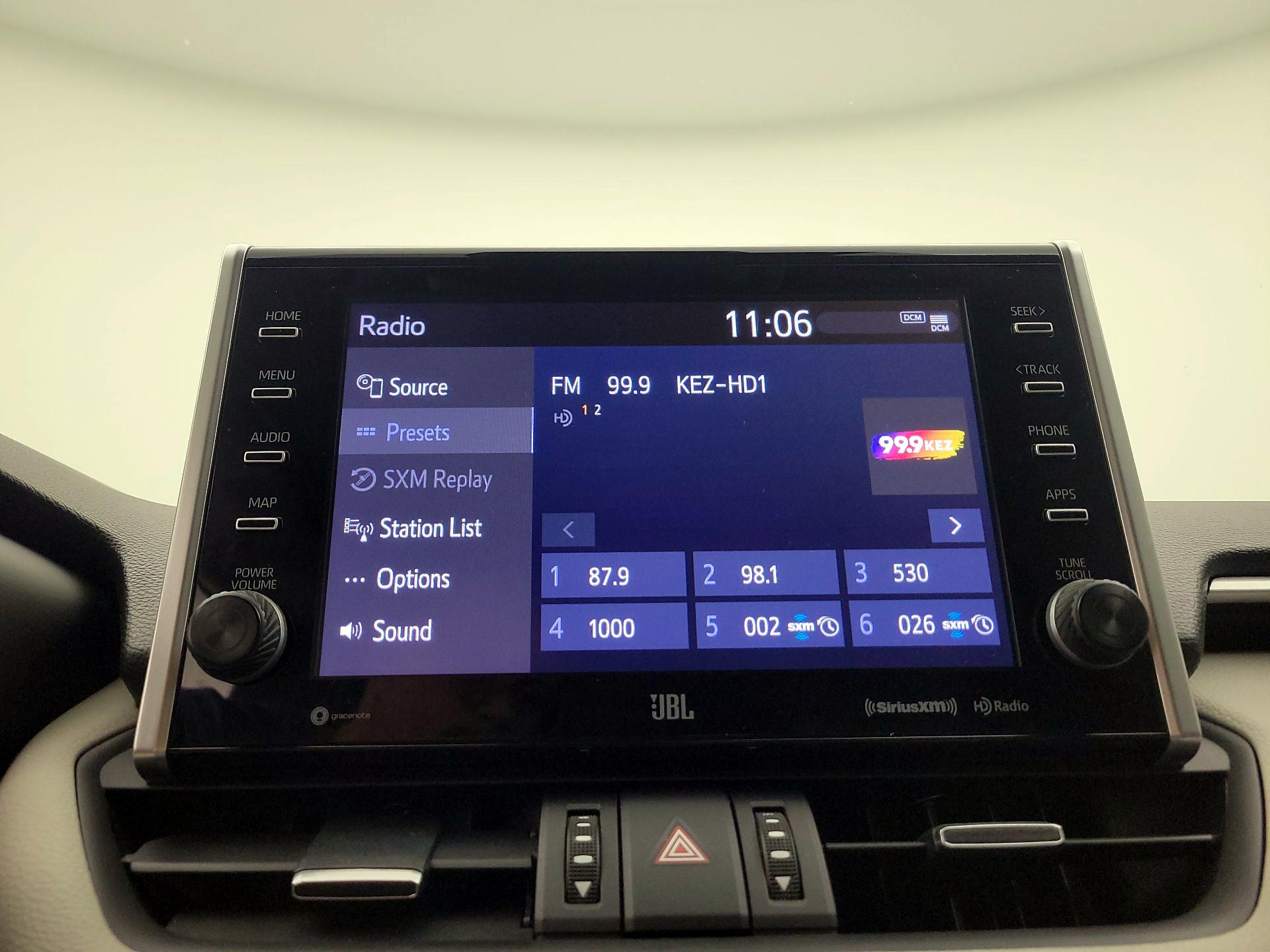 Thumbnail: 2022 Toyota RAV4 - 15