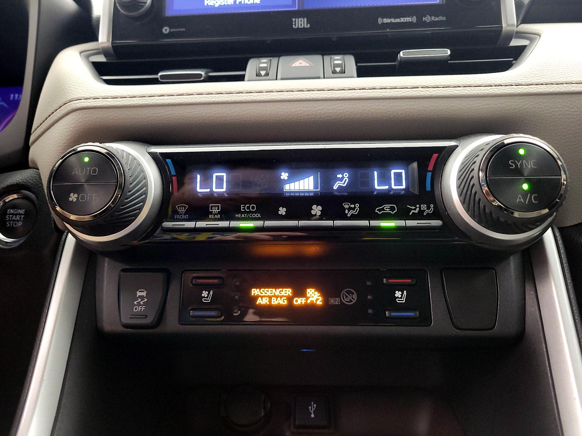 Thumbnail: 2022 Toyota RAV4 - 16