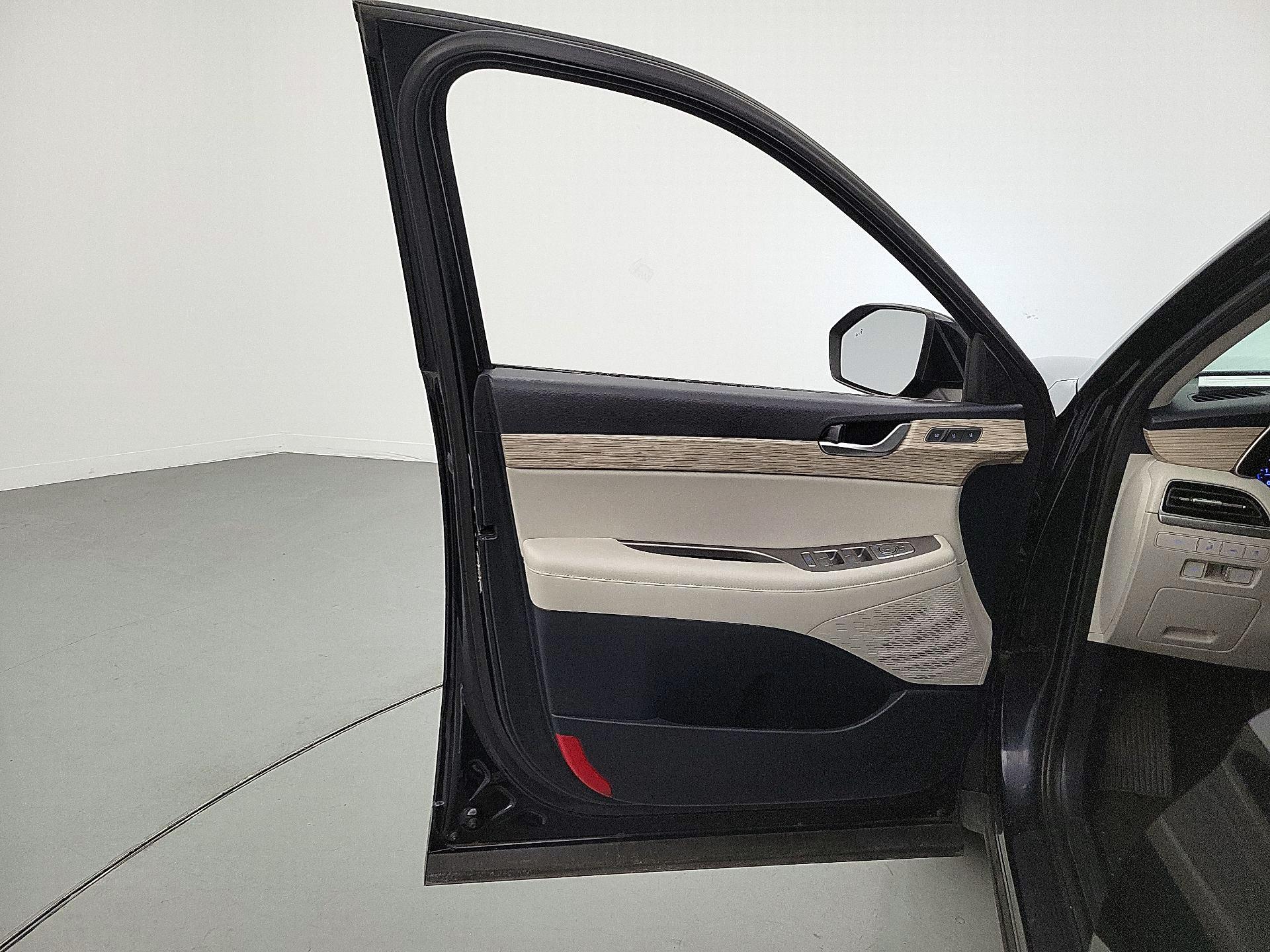 Thumbnail: 2021 Hyundai Palisade - 12