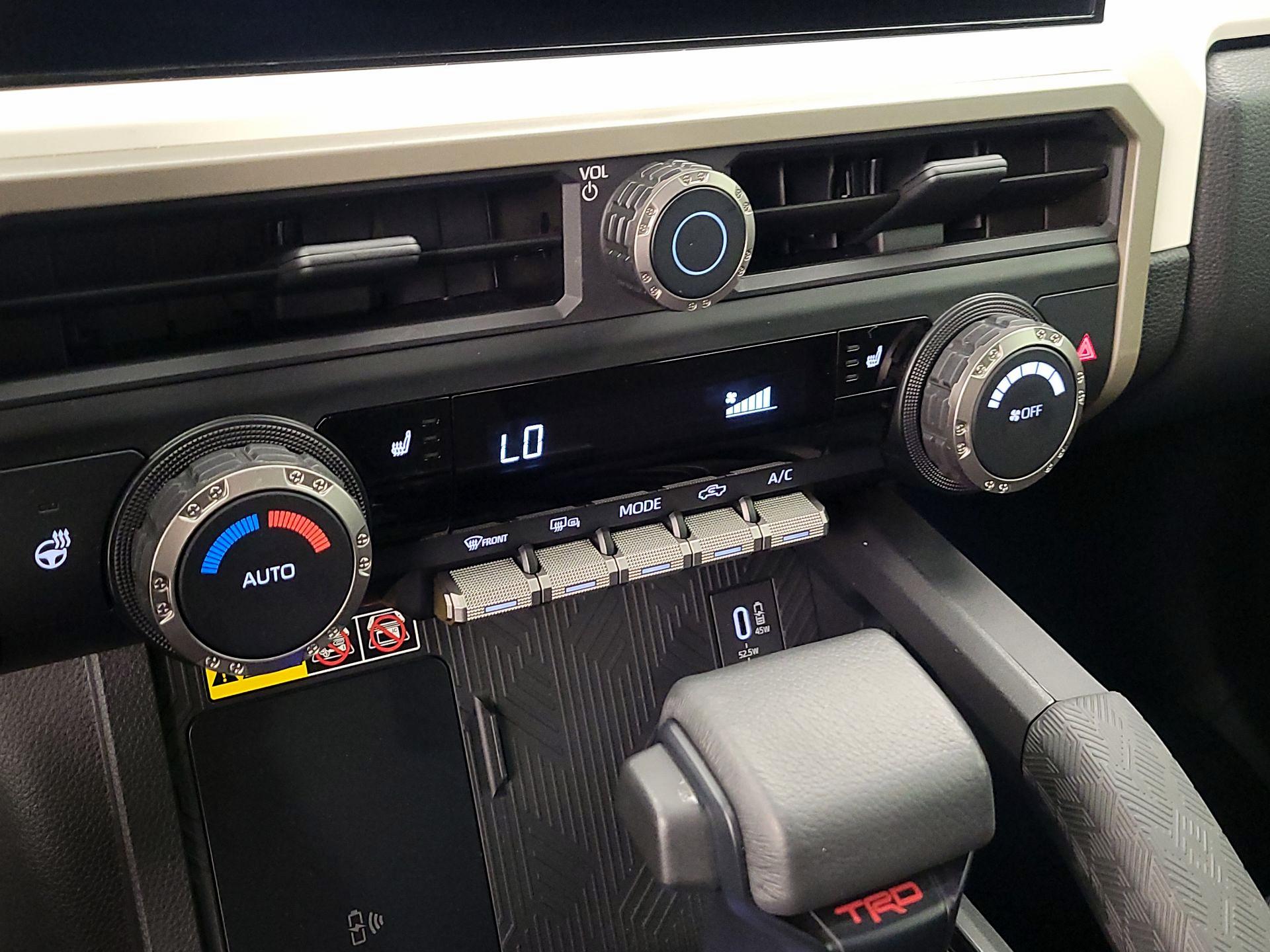Thumbnail: 2024 Toyota Tacoma - 16