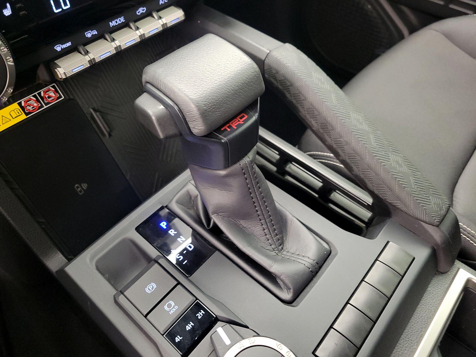 Thumbnail: 2024 Toyota Tacoma - 17