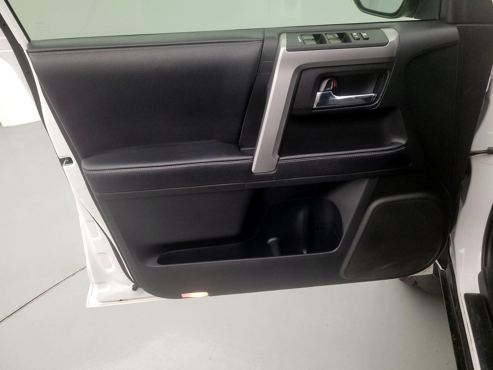 Thumbnail: 2018 Toyota 4Runner - 12