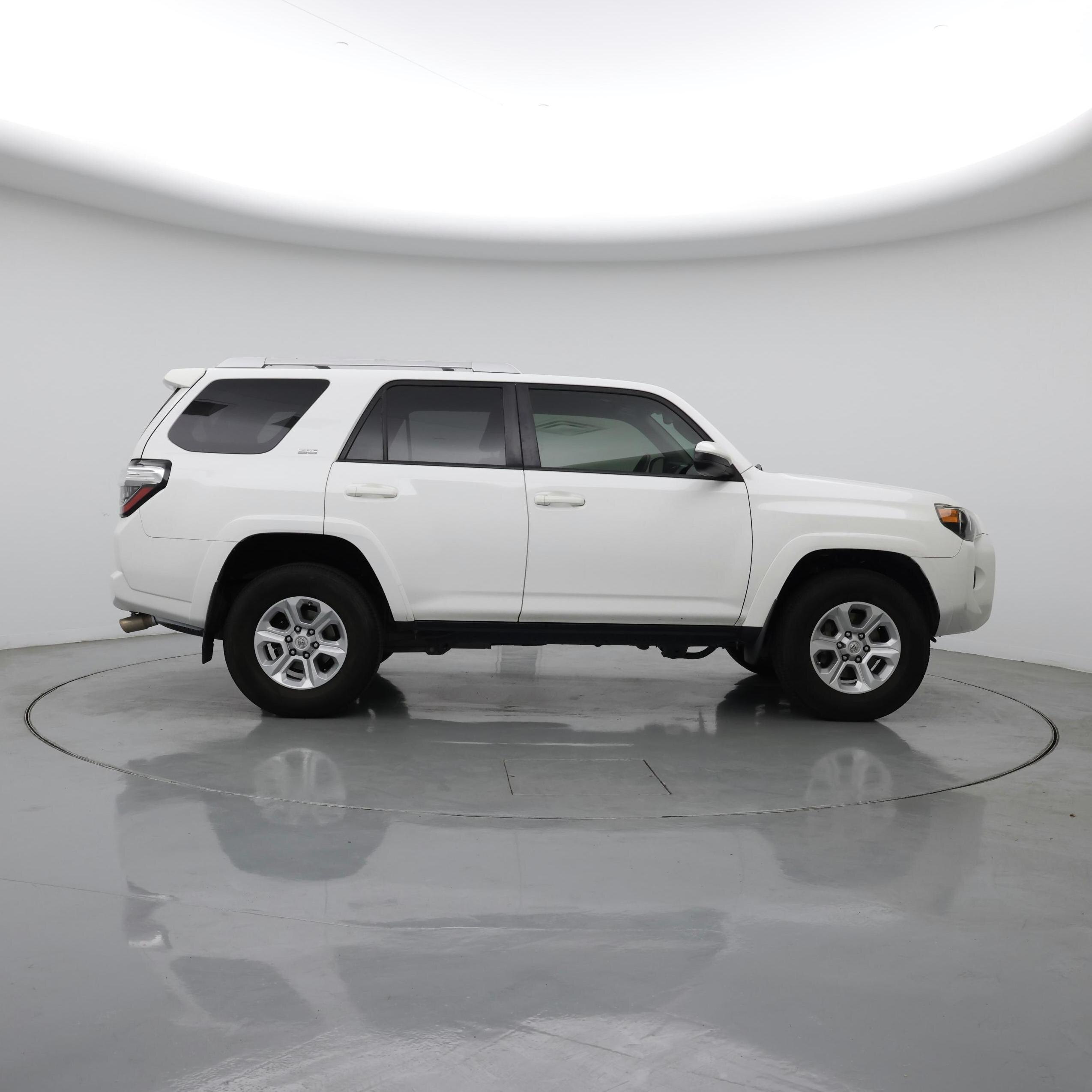 Thumbnail: 2018 Toyota 4Runner - 7