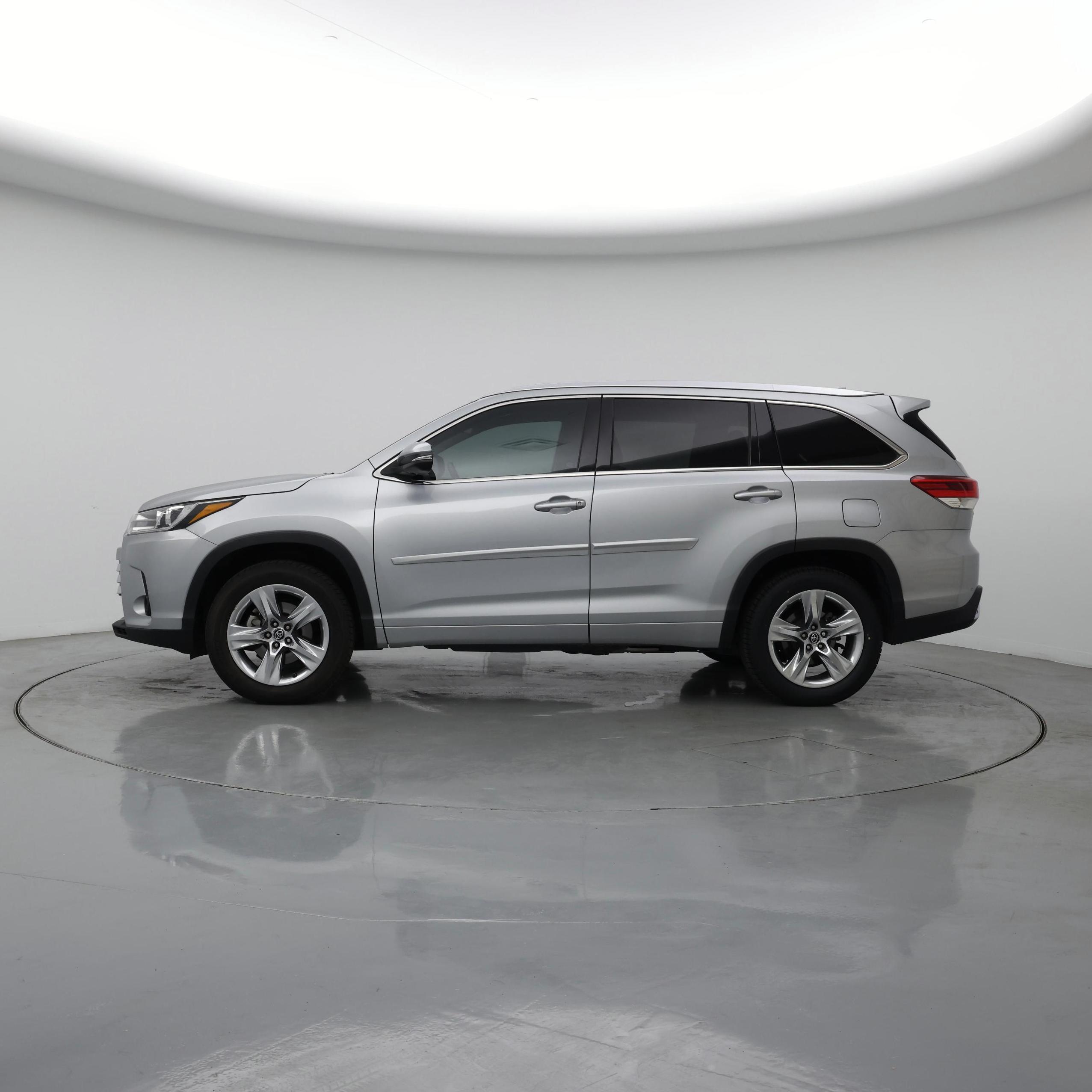 Thumbnail: 2018 Toyota Highlander - 3