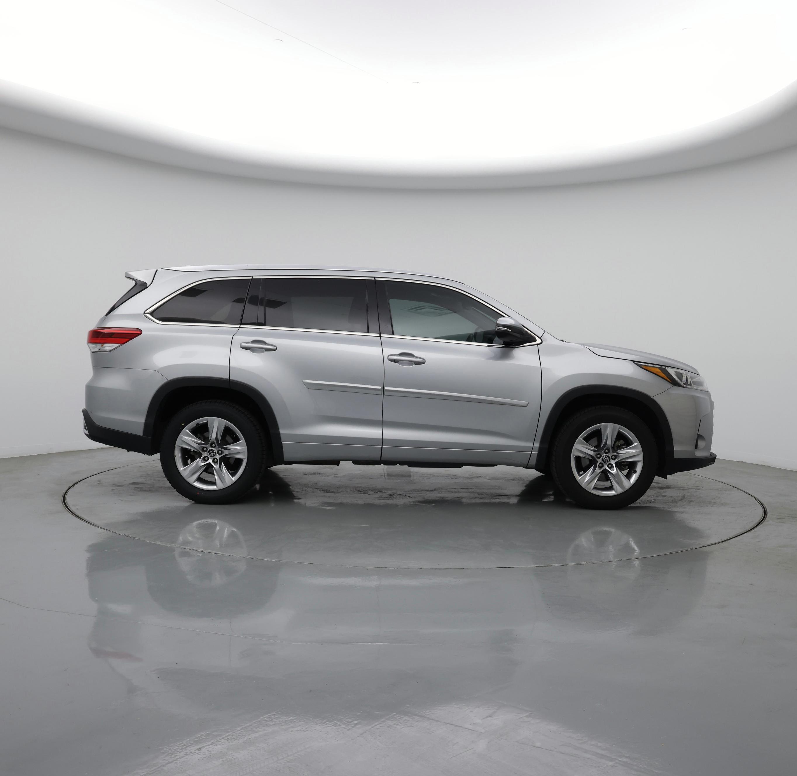 Thumbnail: 2018 Toyota Highlander - 7