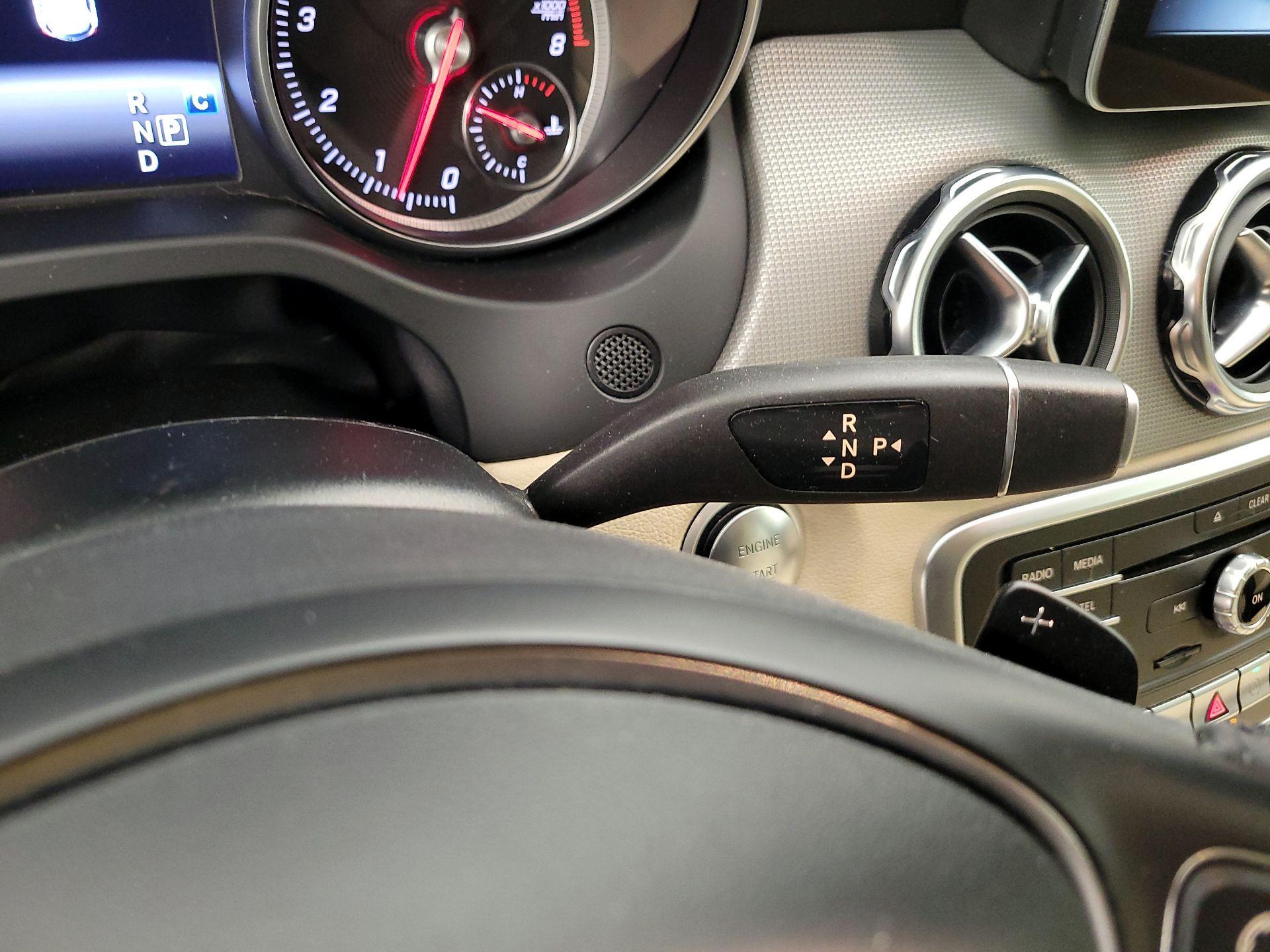 Thumbnail: 2018 Mercedes-Benz GLA - 18