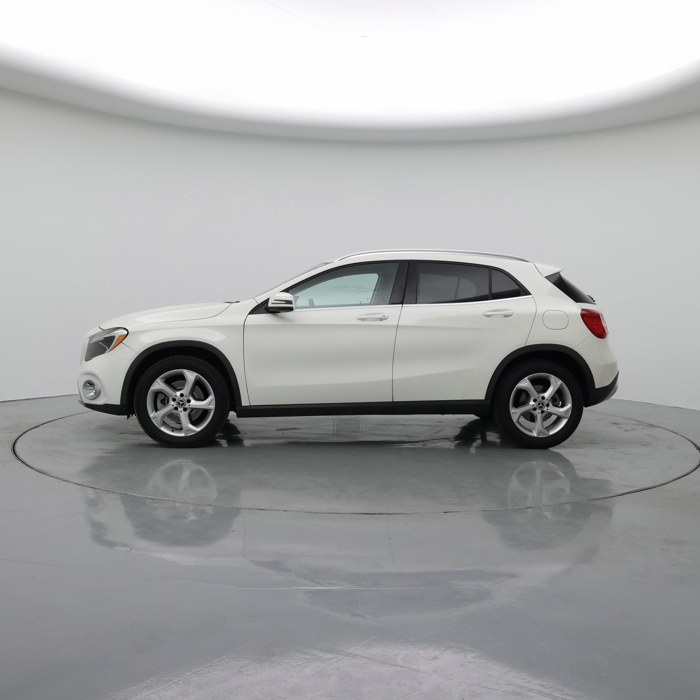 Thumbnail: 2018 Mercedes-Benz GLA - 3