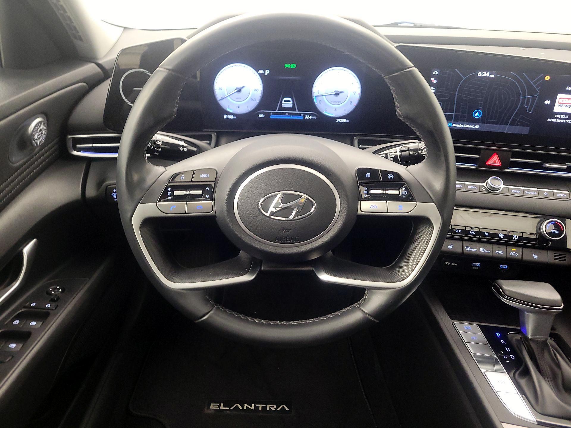 Thumbnail: 2023 Hyundai Elantra - 10