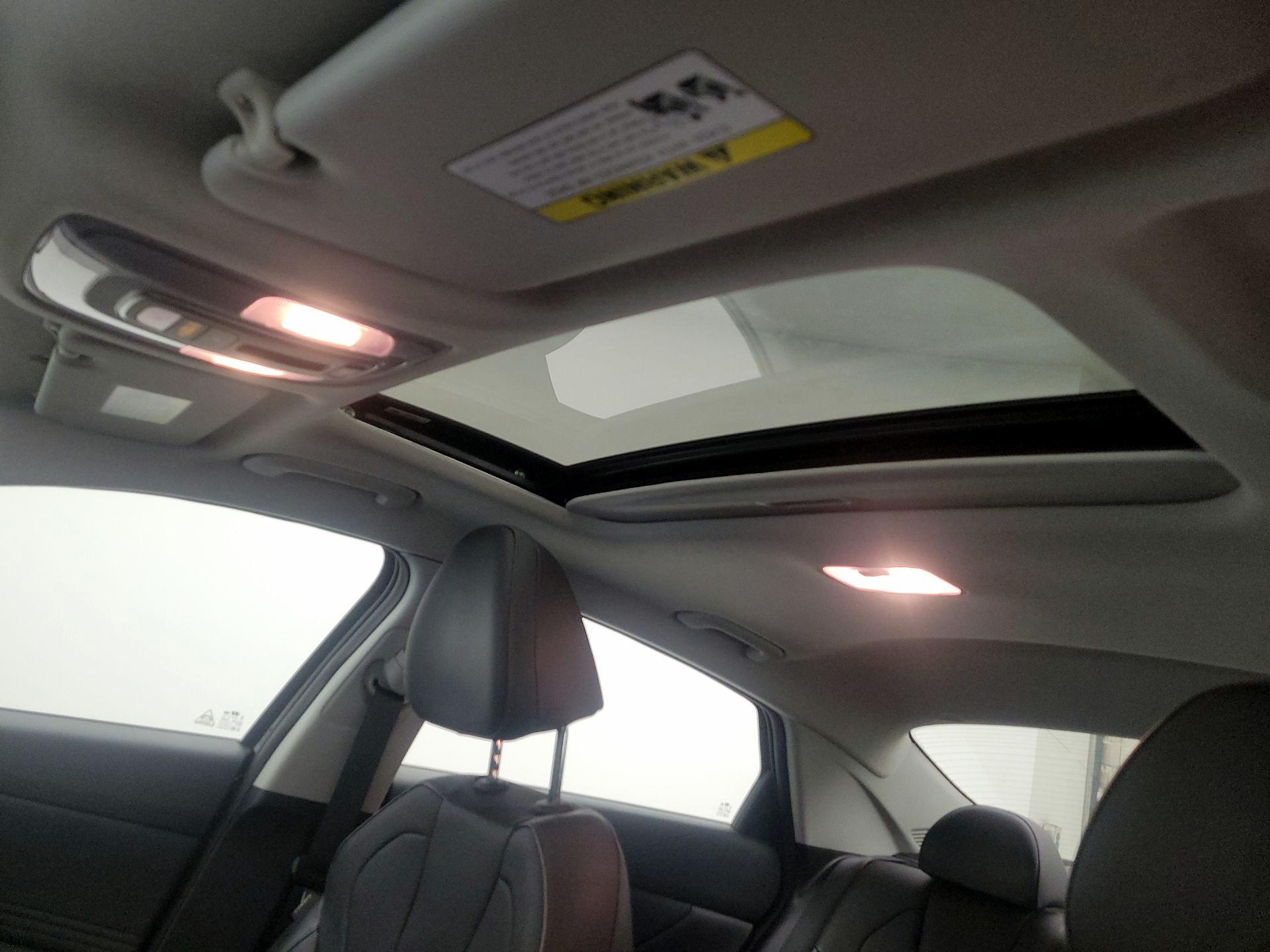 Thumbnail: 2023 Hyundai Elantra - 20