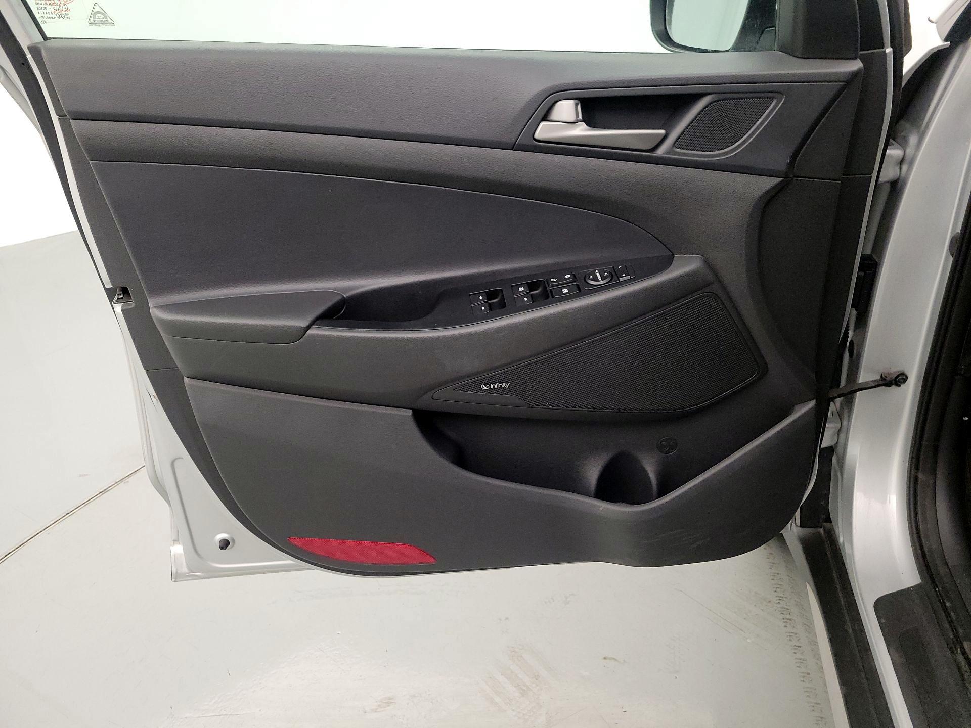 Thumbnail: 2018 Hyundai Tucson - 12