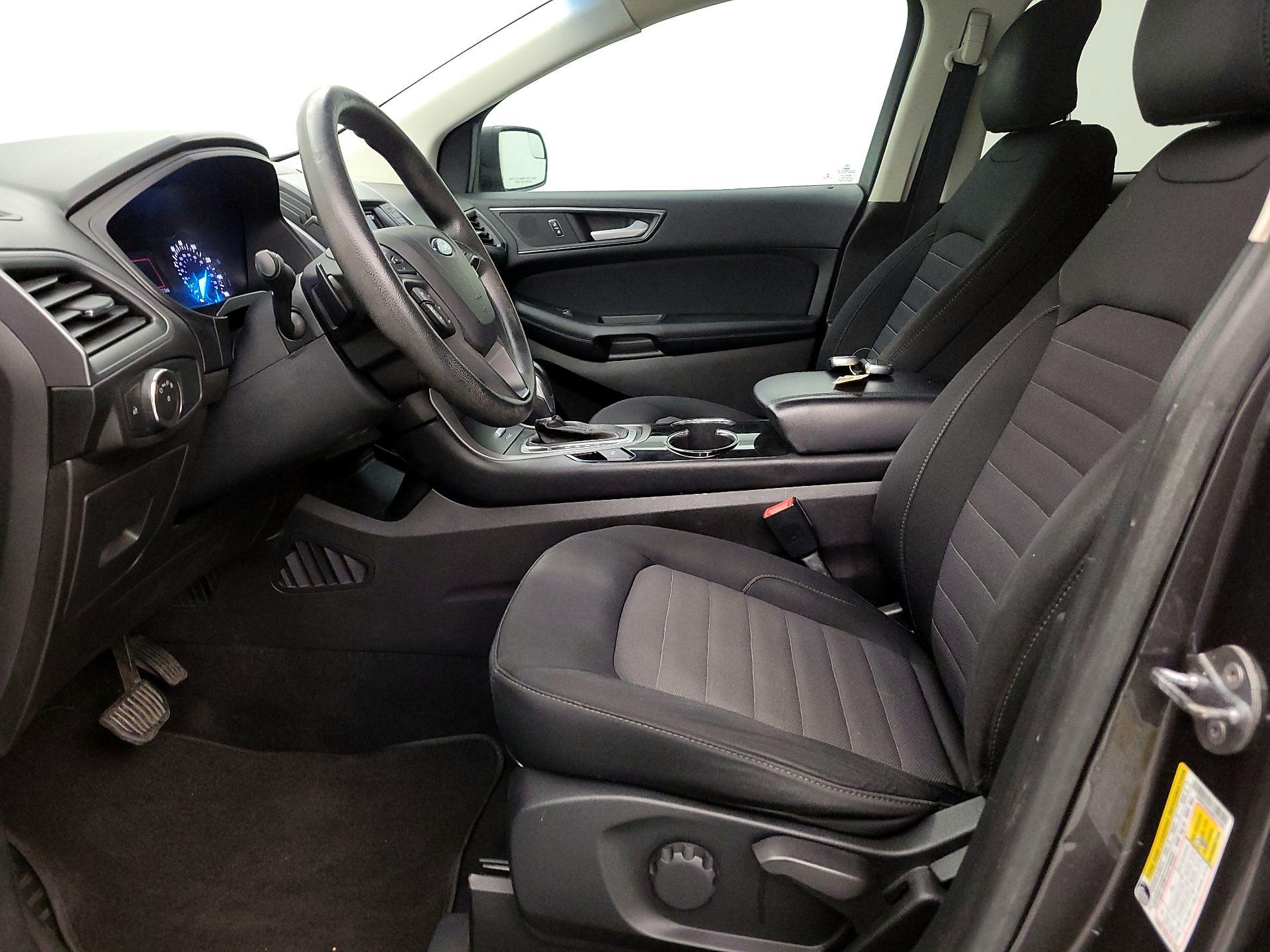 Thumbnail: 2017 Ford Edge - 11