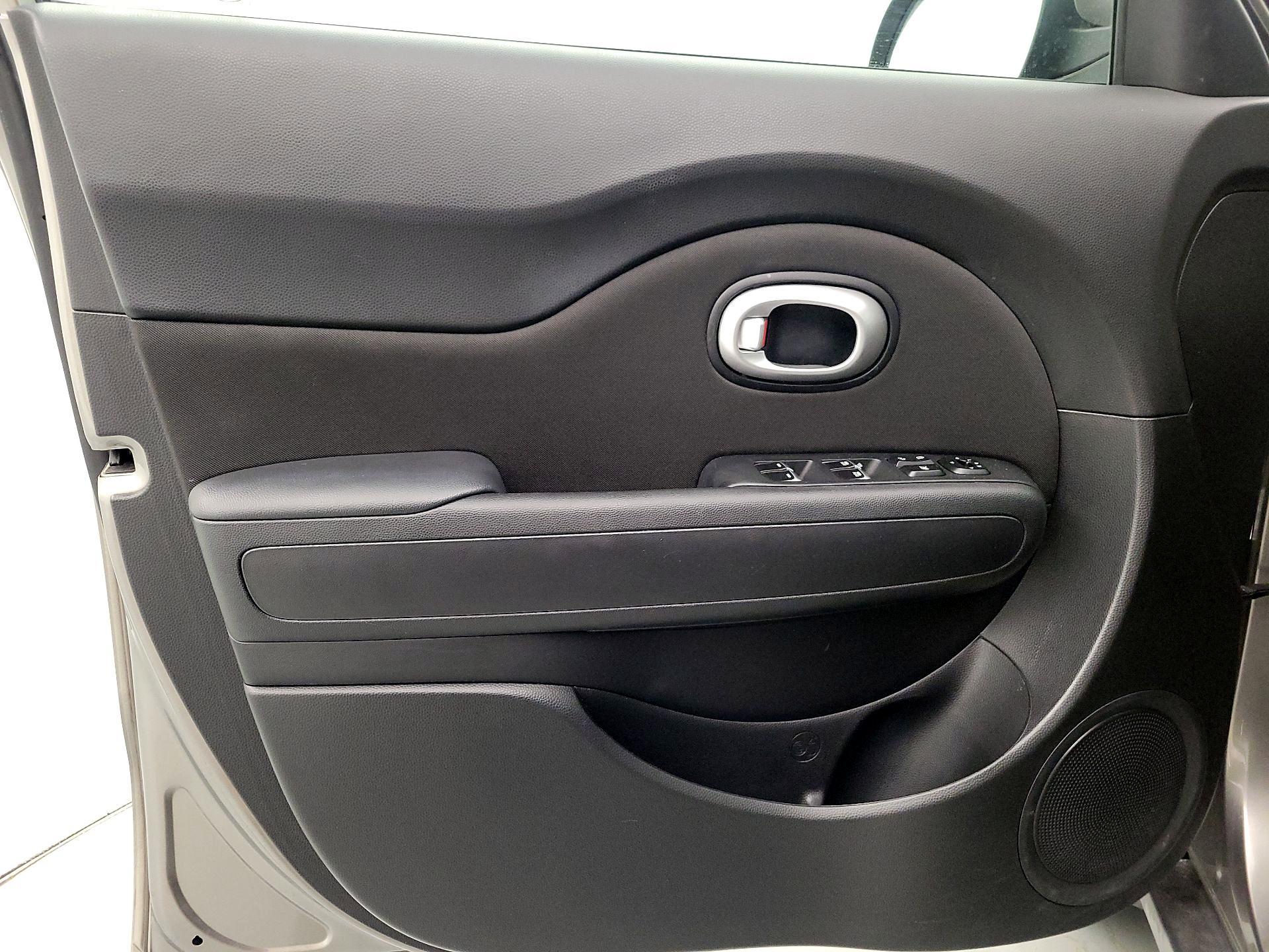 Thumbnail: 2018 Kia Soul - 10