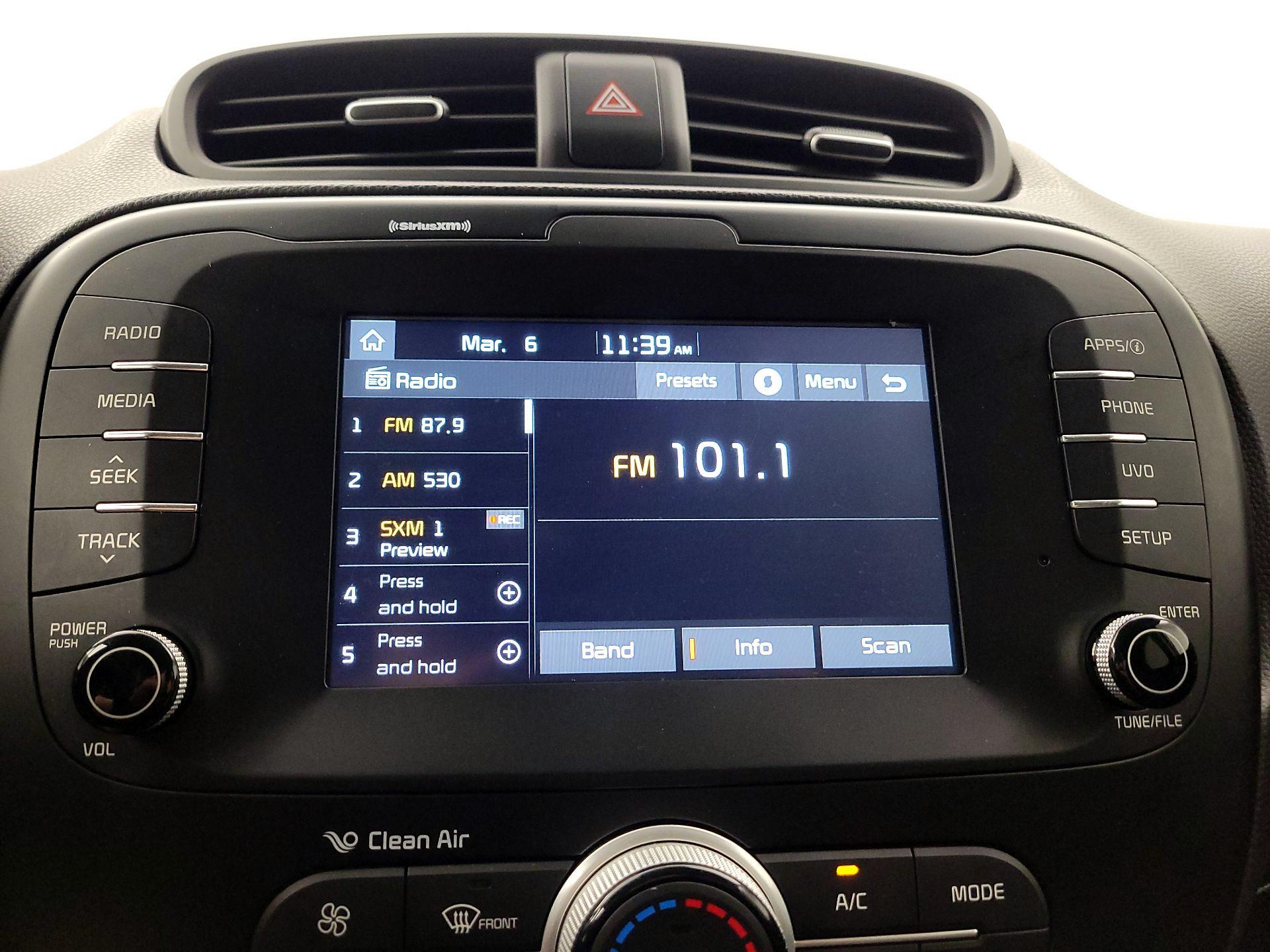 Thumbnail: 2018 Kia Soul - 13