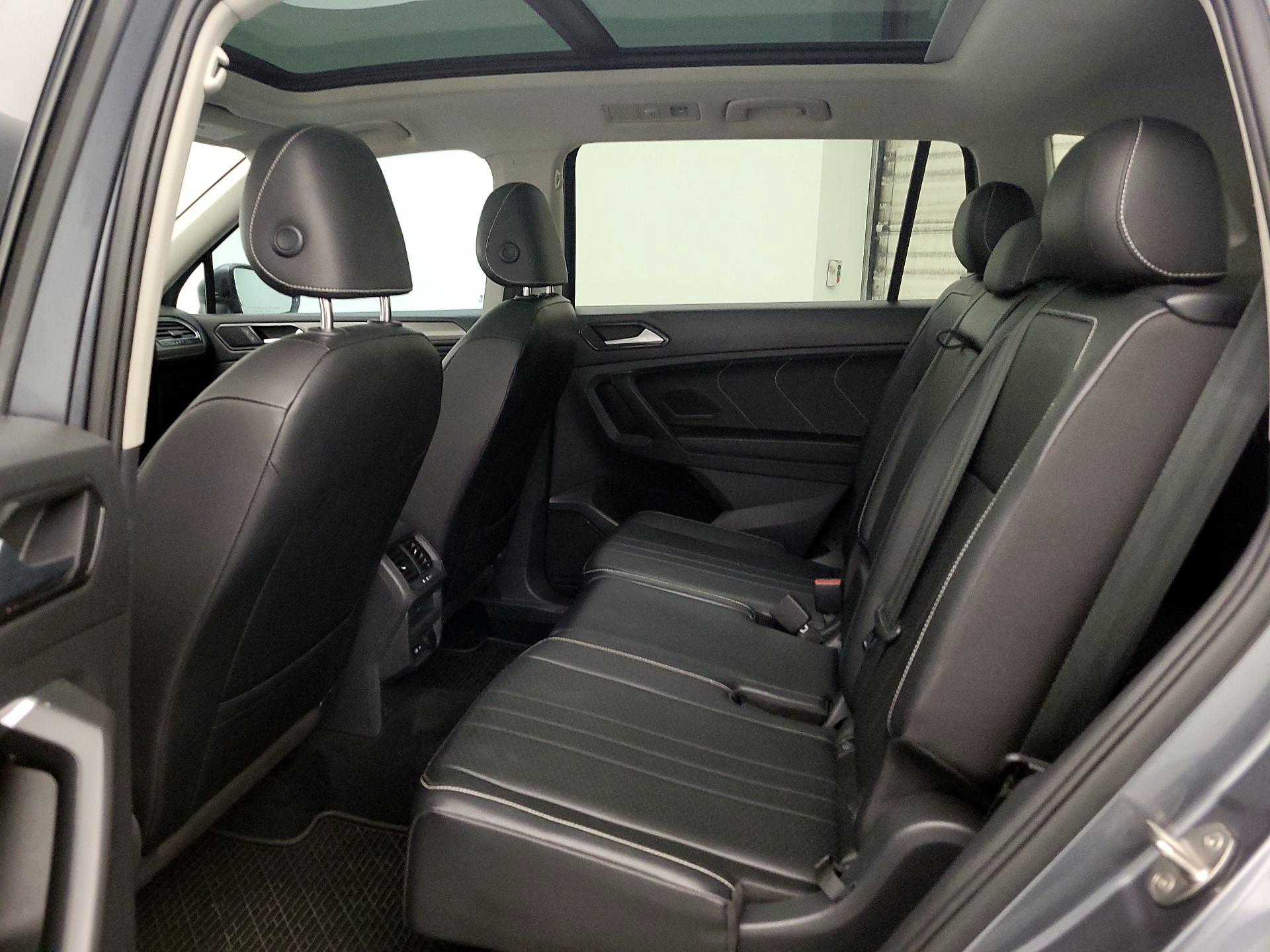 Thumbnail: 2022 Volkswagen Tiguan - 20