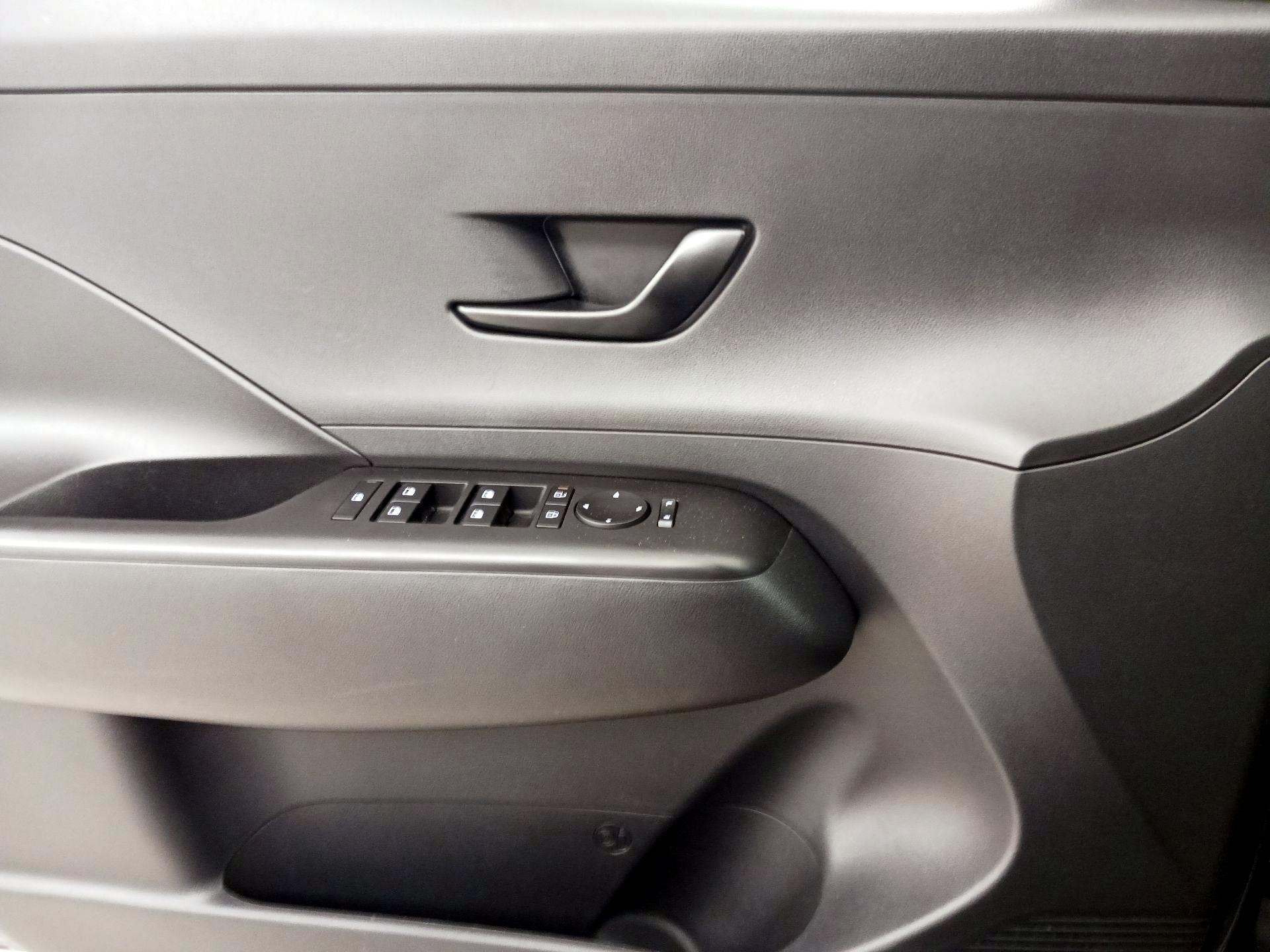 Thumbnail: 2025 Hyundai Kona - 12