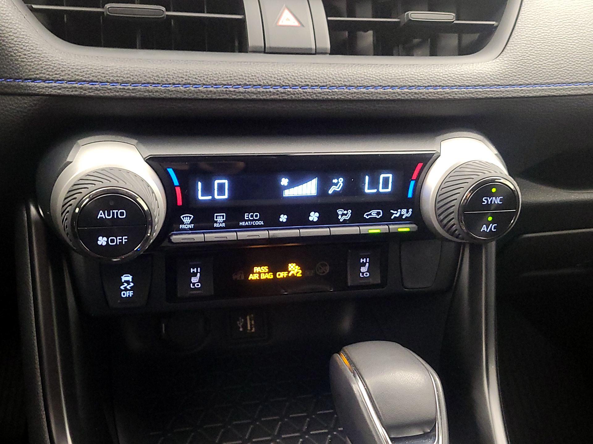 Thumbnail: 2024 Toyota RAV4 - 16