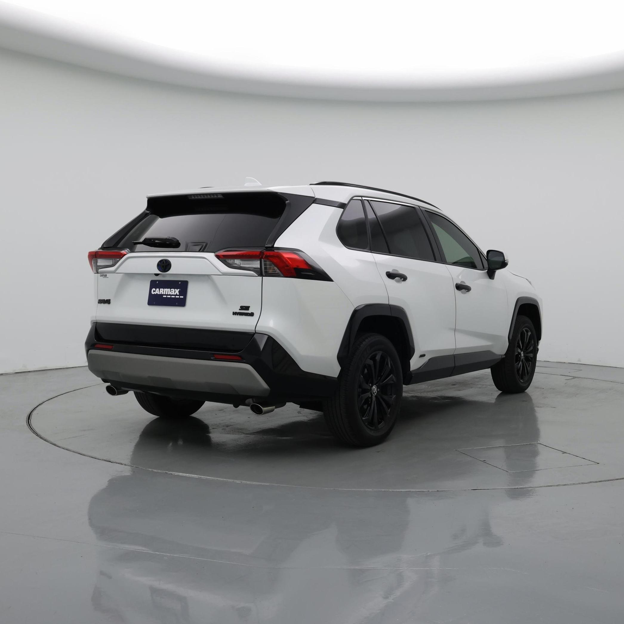 Thumbnail: 2024 Toyota RAV4 - 8