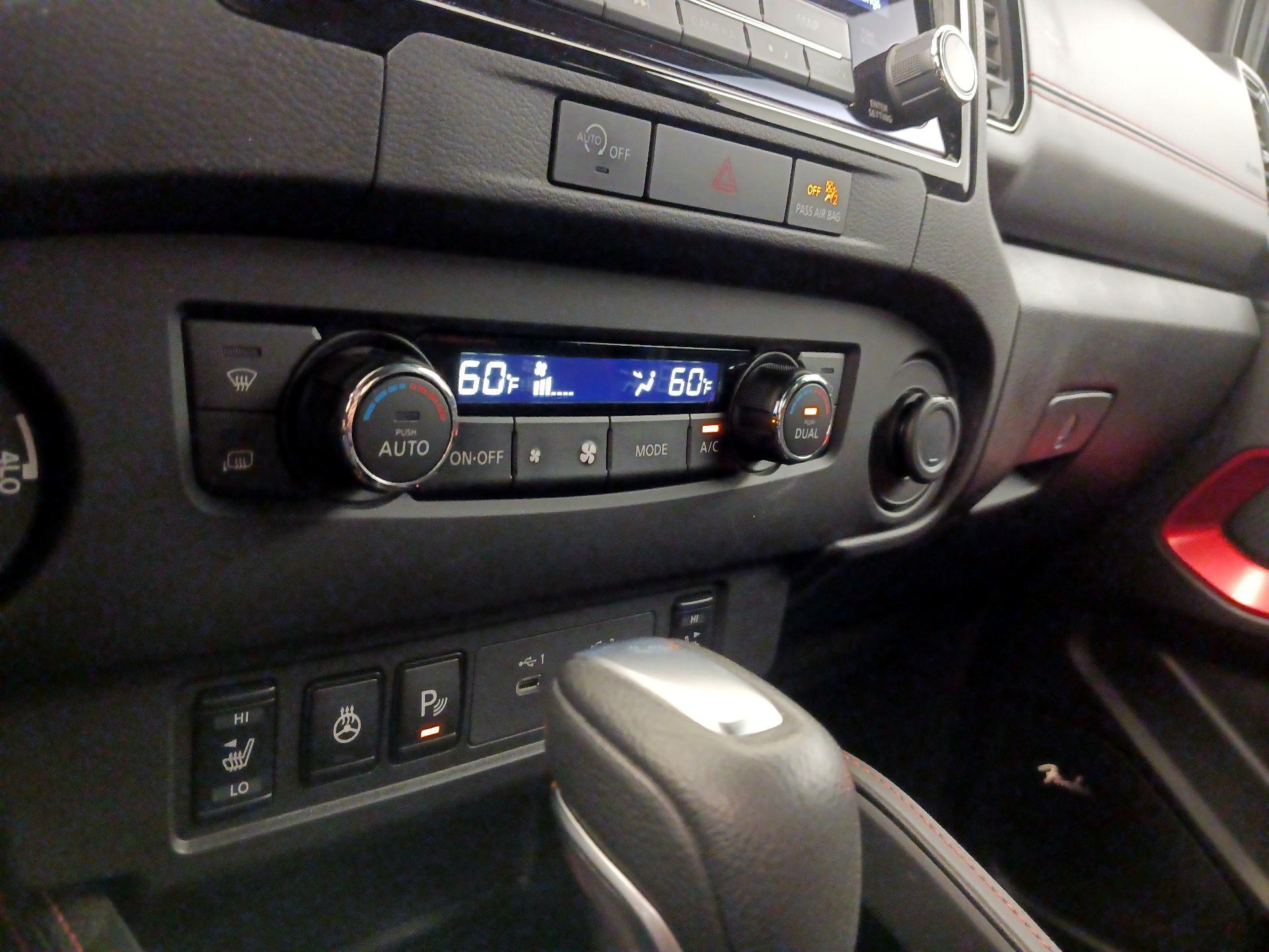 Thumbnail: 2024 Nissan Frontier - 17