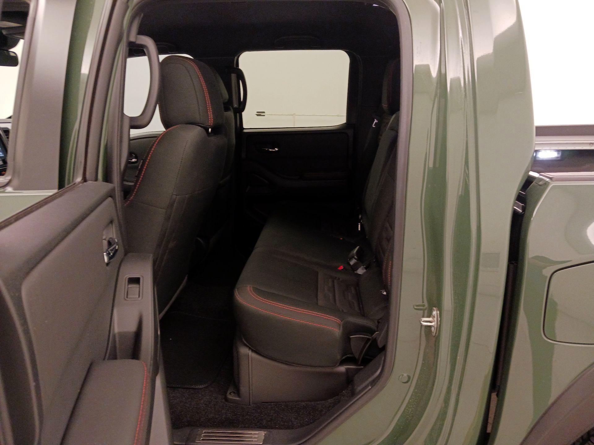 Thumbnail: 2024 Nissan Frontier - 20