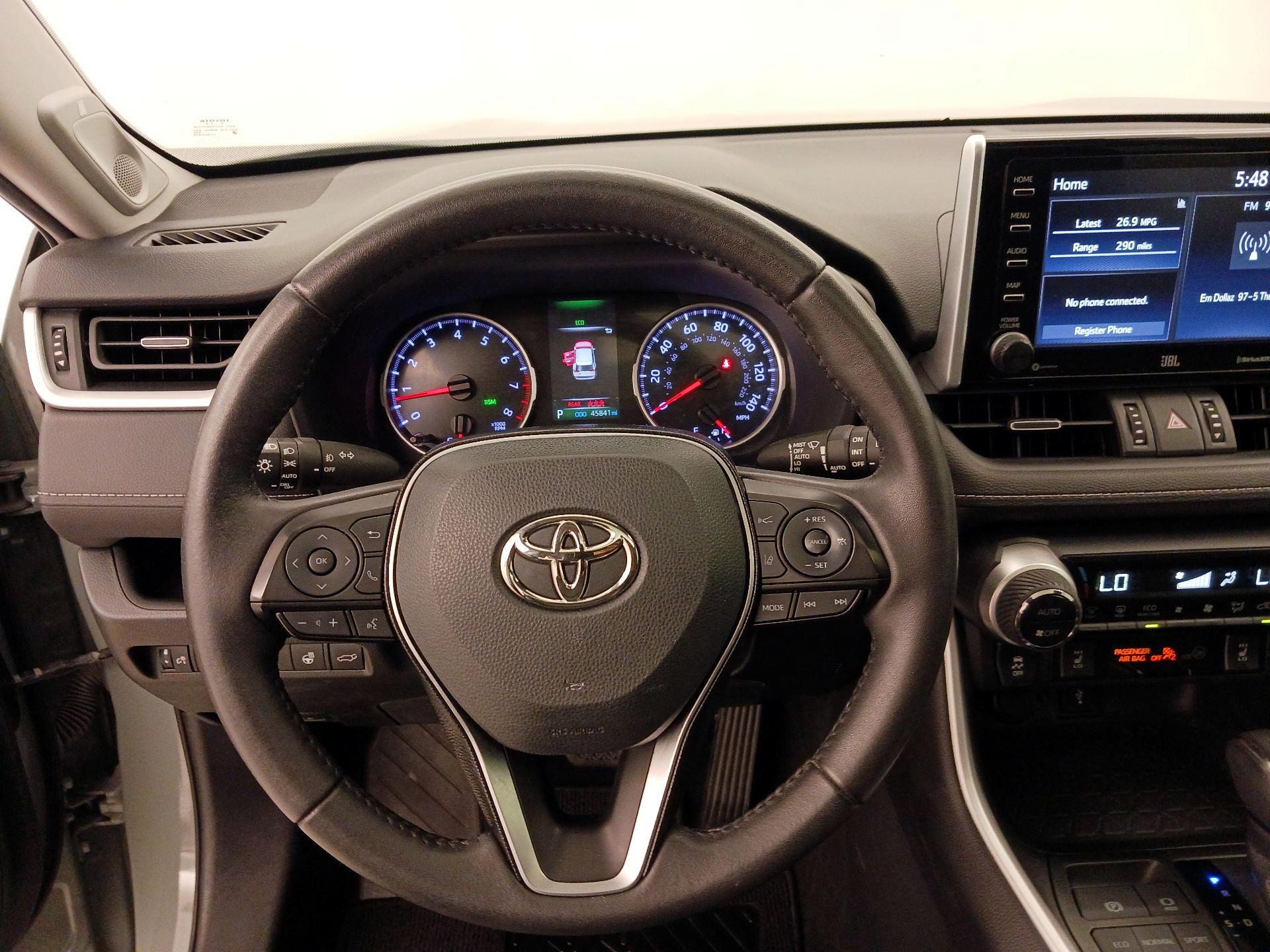 Thumbnail: 2021 Toyota RAV4 - 10