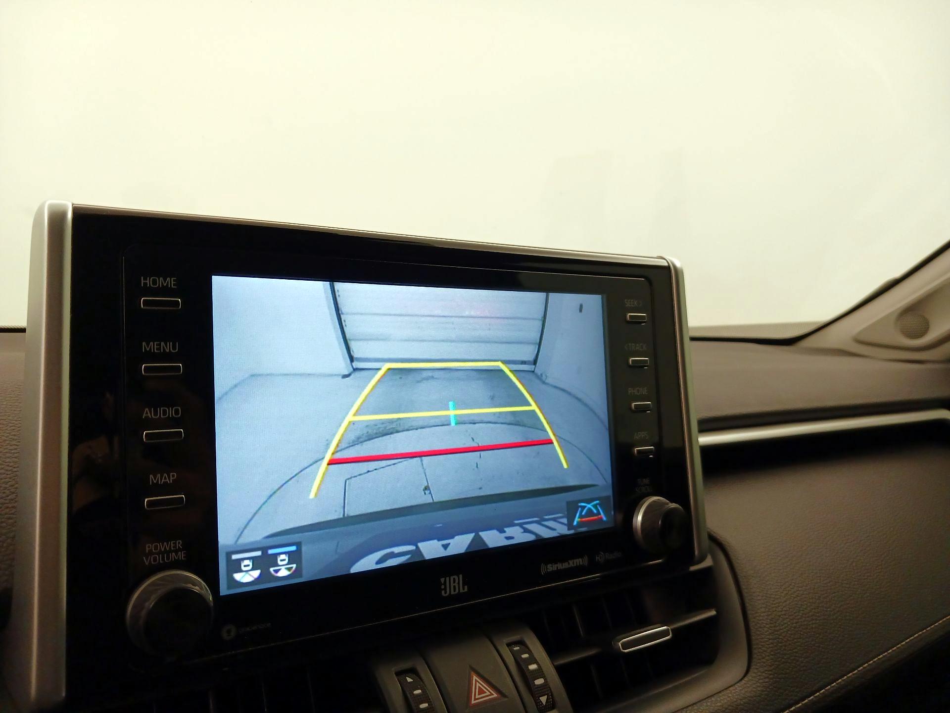 Thumbnail: 2021 Toyota RAV4 - 14