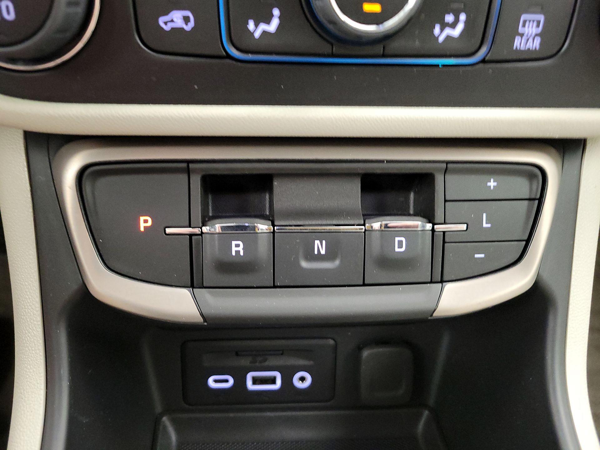 Thumbnail: 2024 GMC Terrain - 17