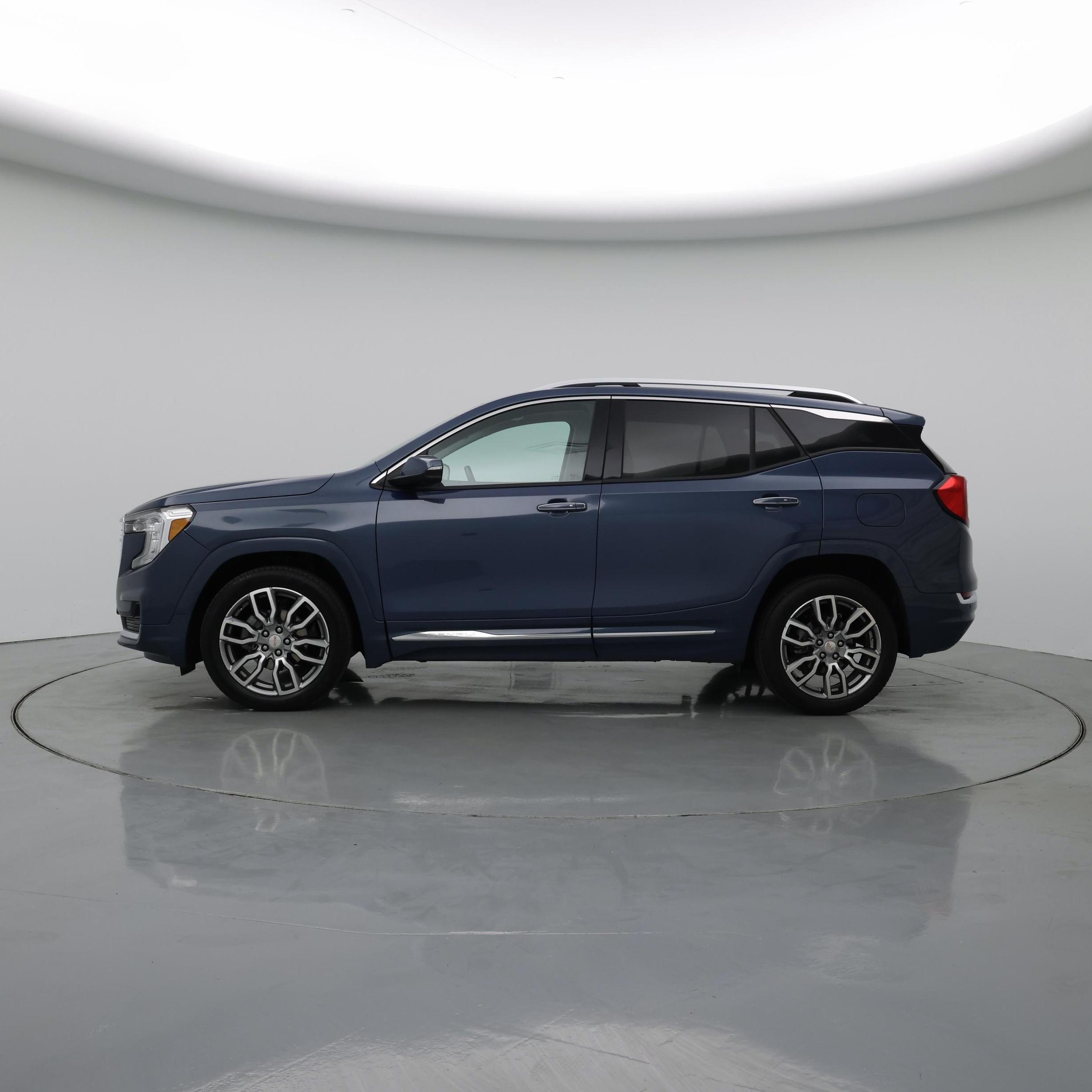 Thumbnail: 2024 GMC Terrain - 3