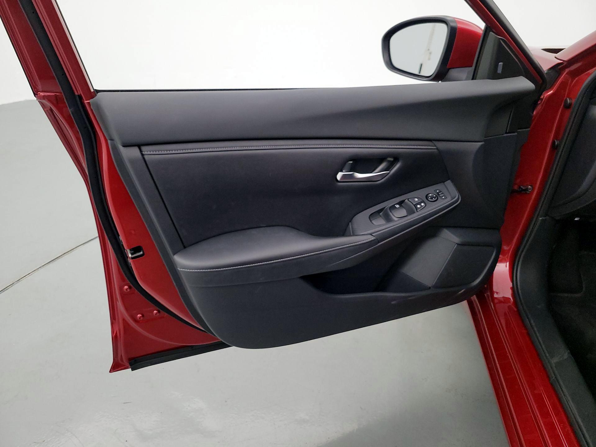 Thumbnail: 2023 Nissan Sentra - 12