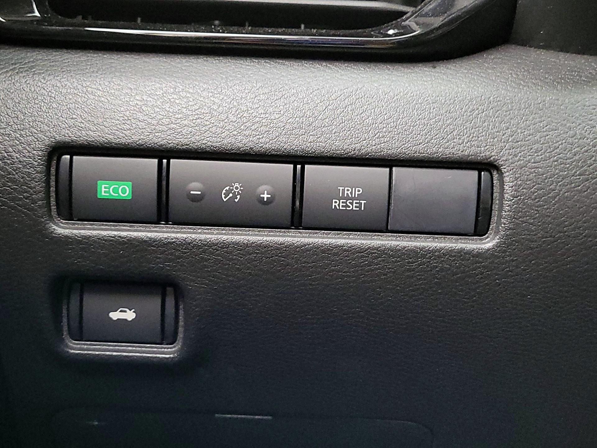 Thumbnail: 2023 Nissan Sentra - 13