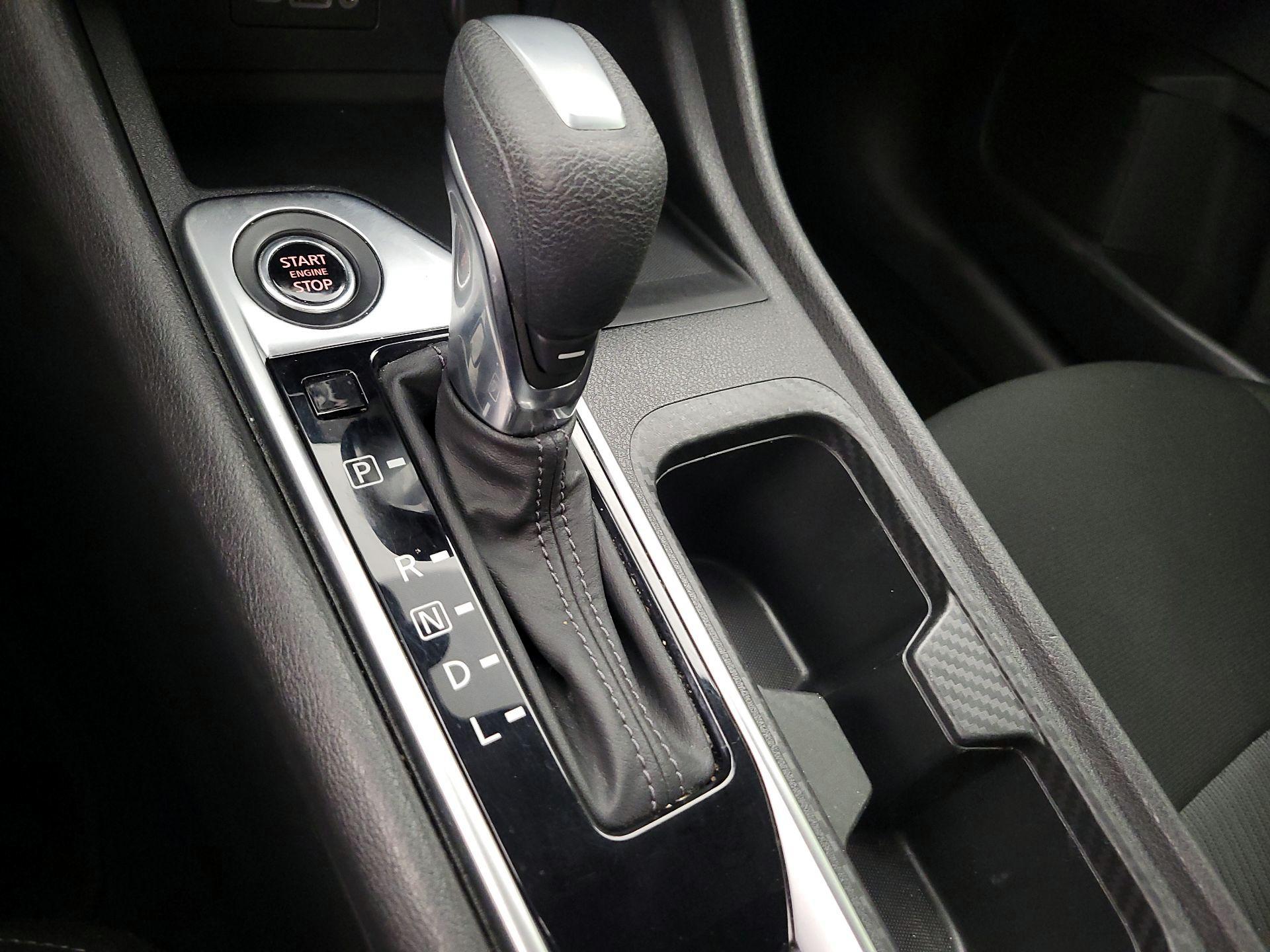 Thumbnail: 2023 Nissan Sentra - 17