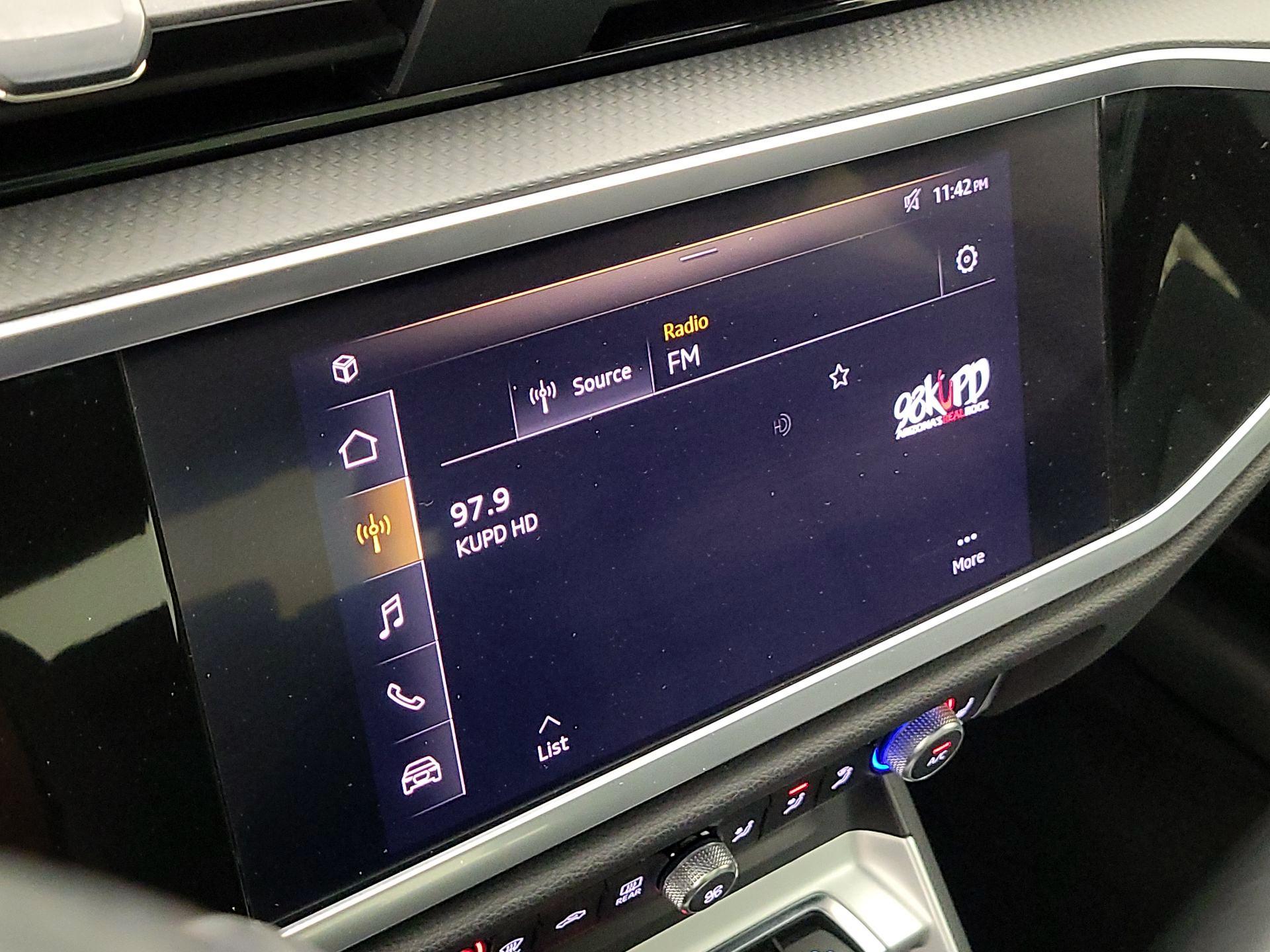 Thumbnail: 2019 Audi Q3 - 15