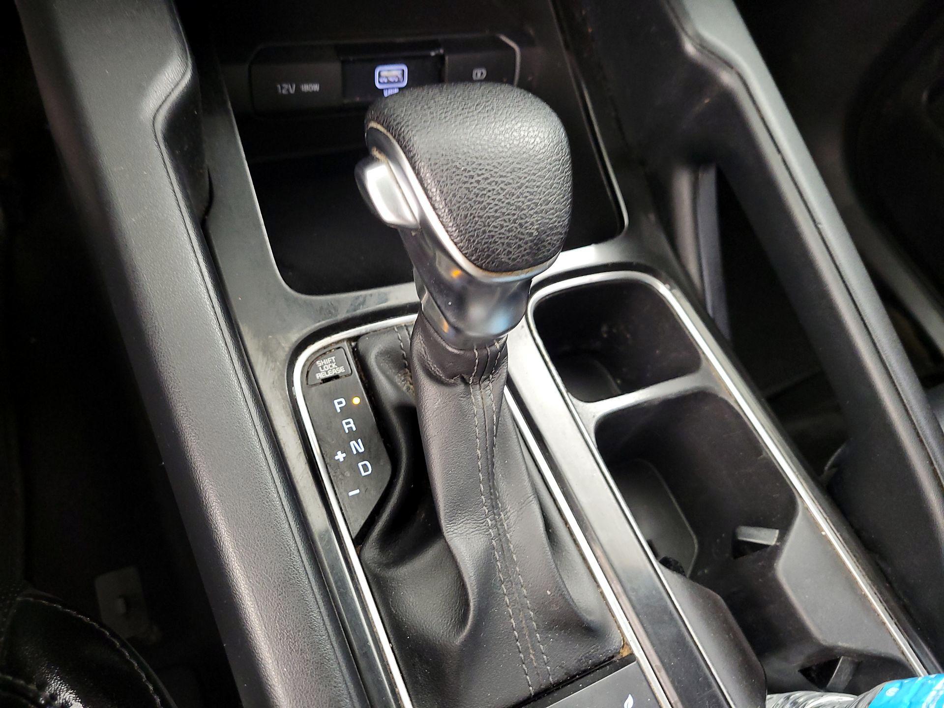 Thumbnail: 2020 Kia Telluride - 13