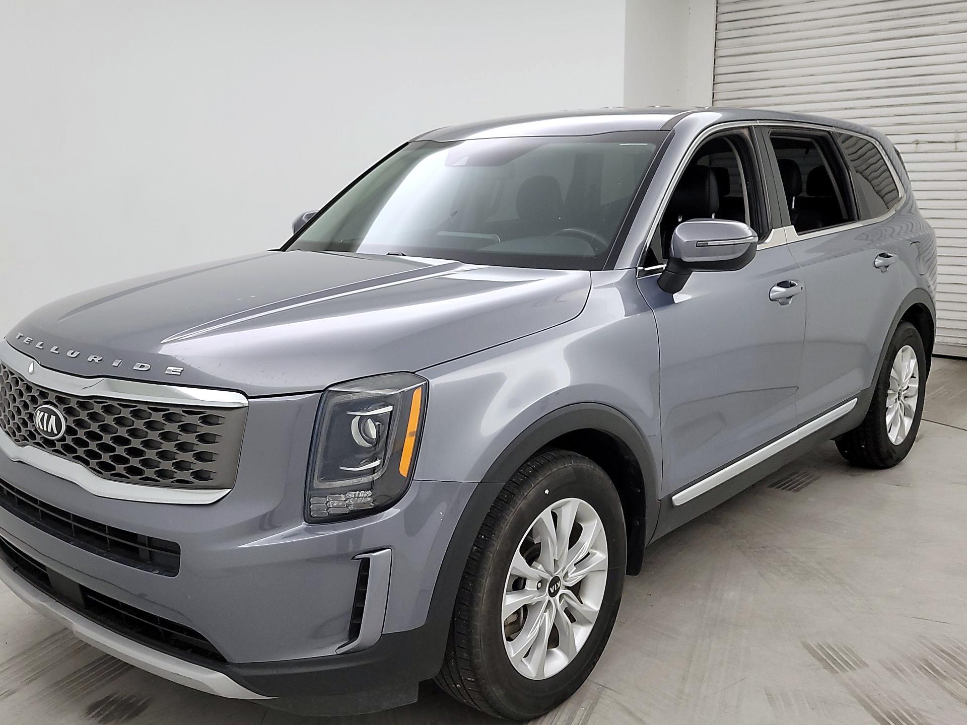 Thumbnail: 2020 Kia Telluride - 3