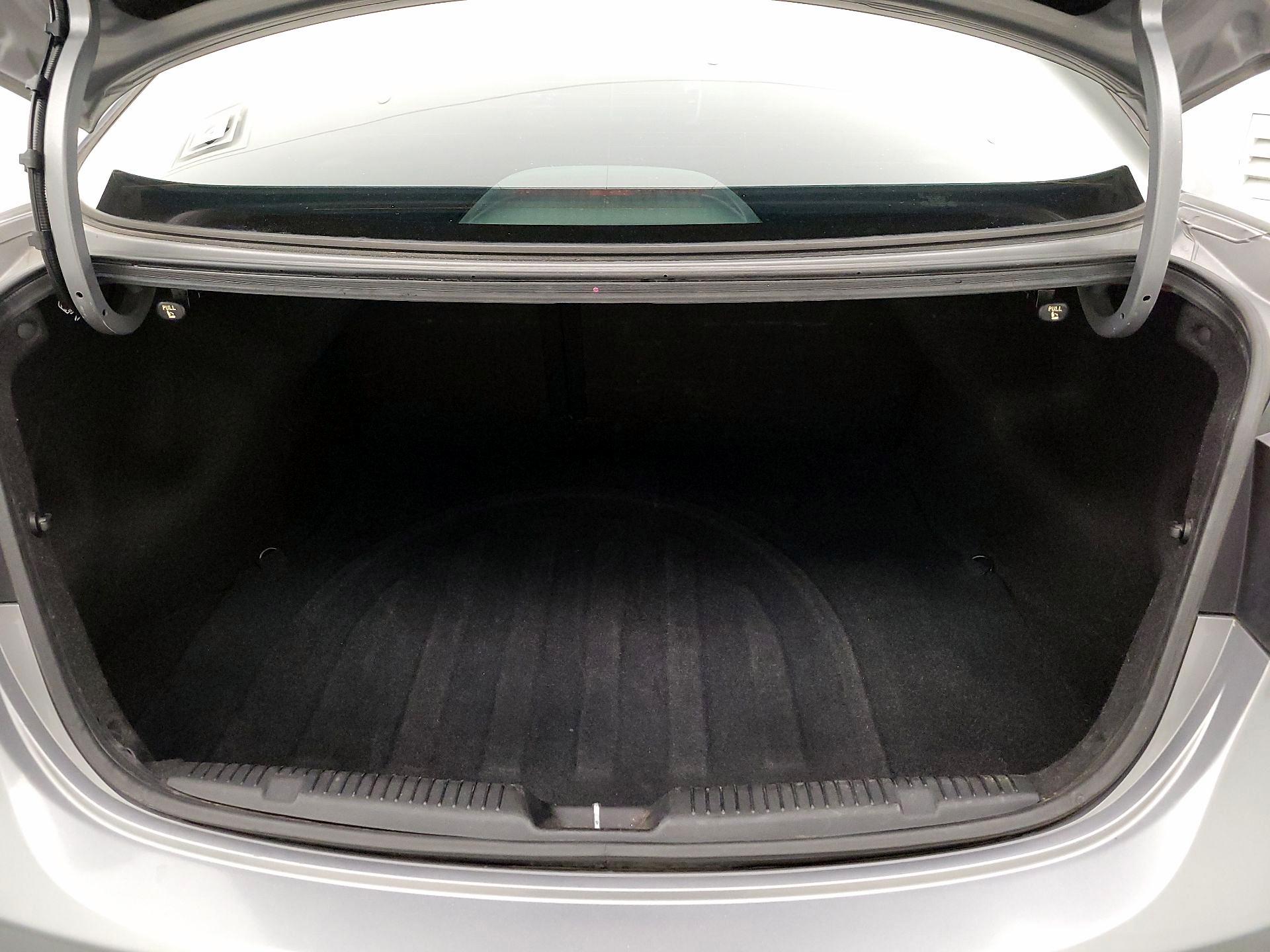 Thumbnail: 2015 Hyundai Elantra - 20