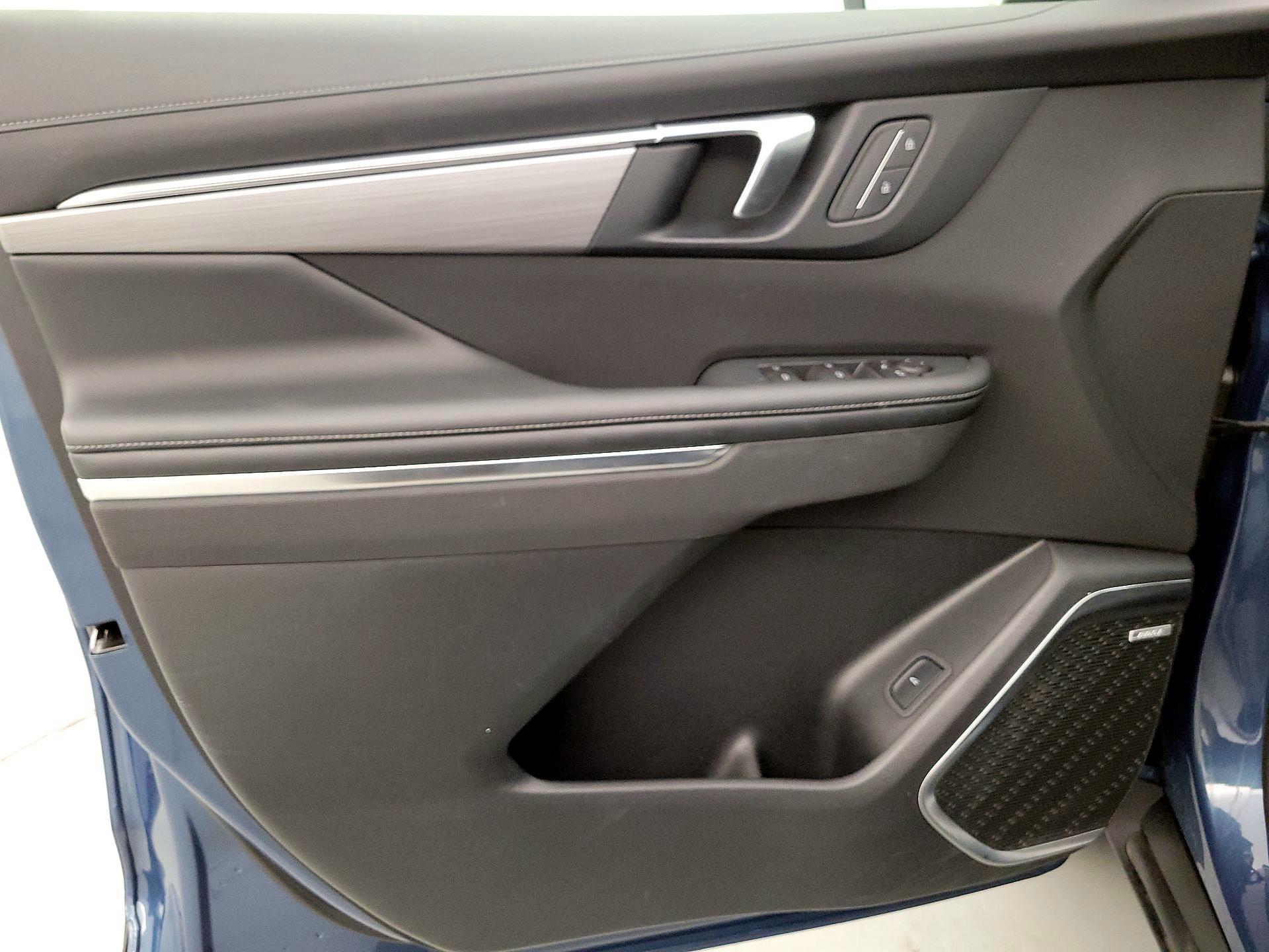 Thumbnail: 2025 Buick Enclave - 10