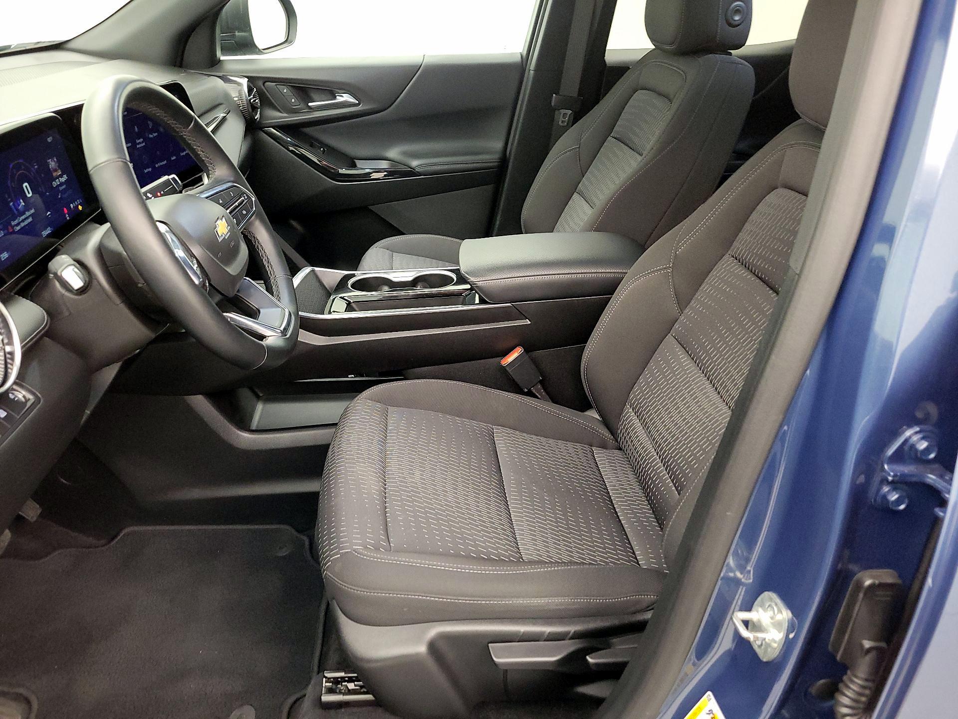 Thumbnail: 2025 Chevrolet Equinox - 11