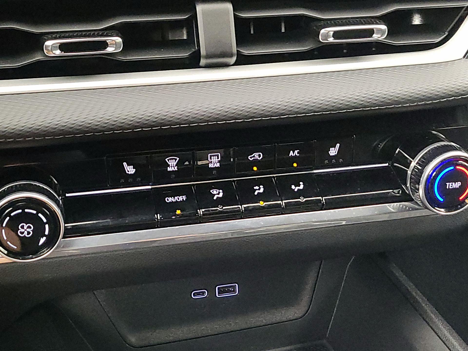 Thumbnail: 2025 Chevrolet Equinox - 17