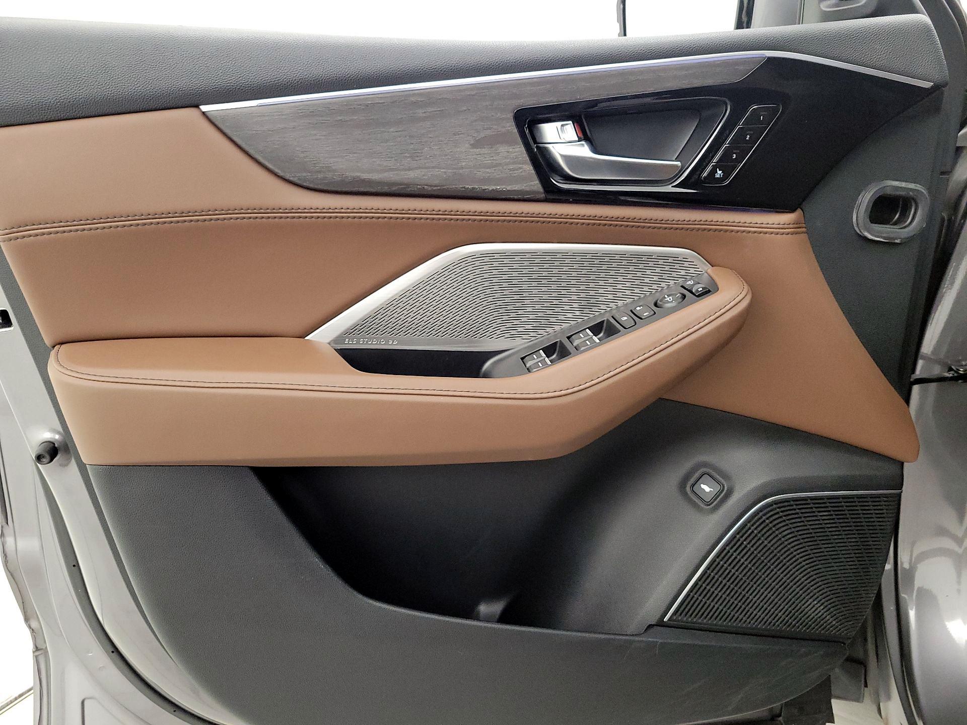 Thumbnail: 2023 Acura MDX - 12