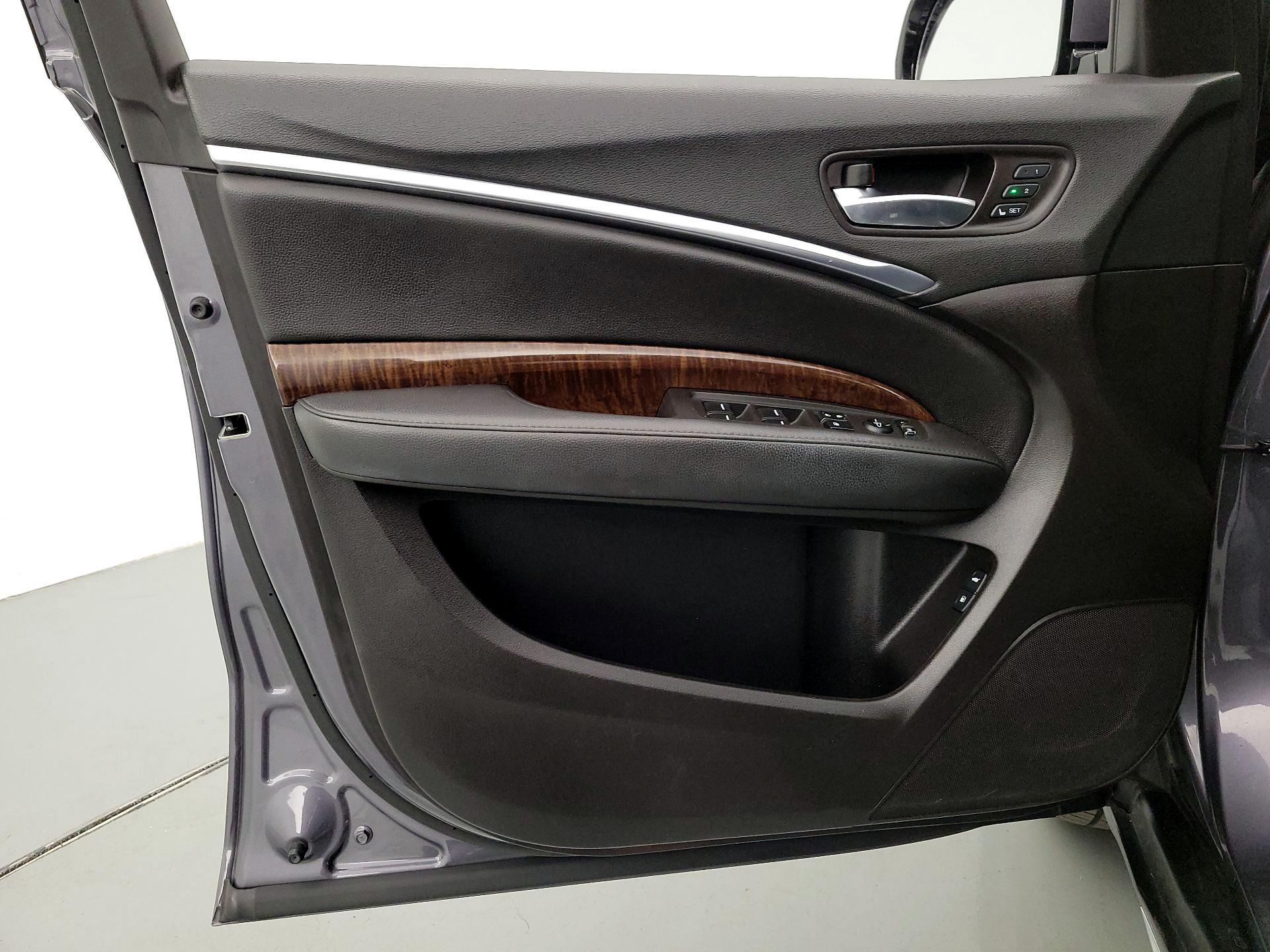 Thumbnail: 2020 Acura MDX - 12