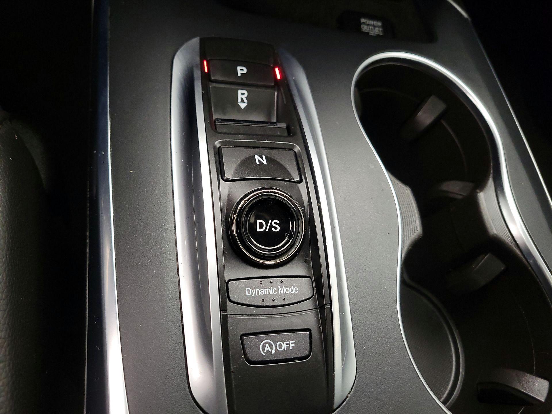 Thumbnail: 2020 Acura MDX - 17