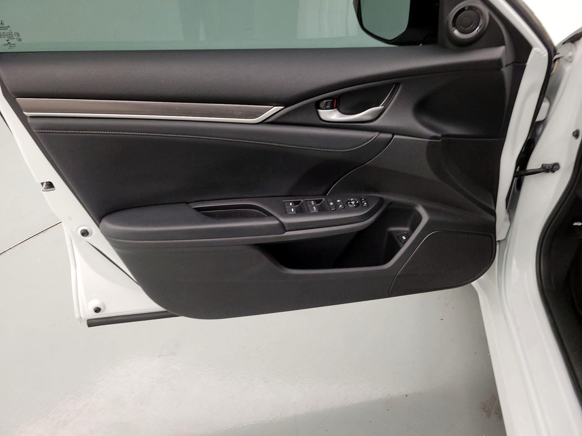 Thumbnail: 2020 Honda Civic - 12