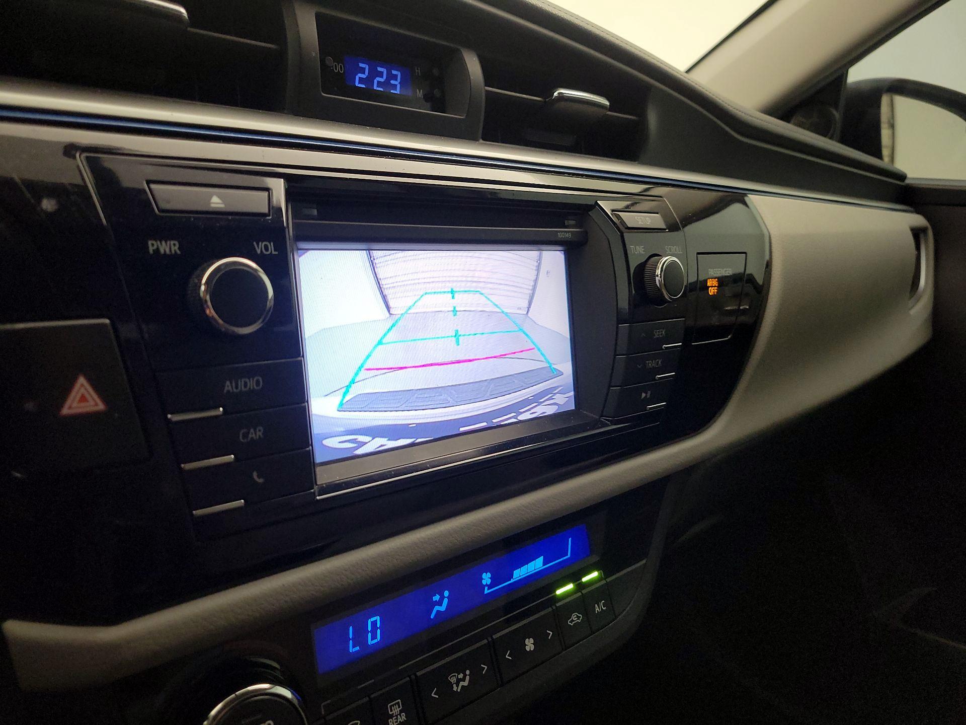 Thumbnail: 2015 Toyota Corolla - 14