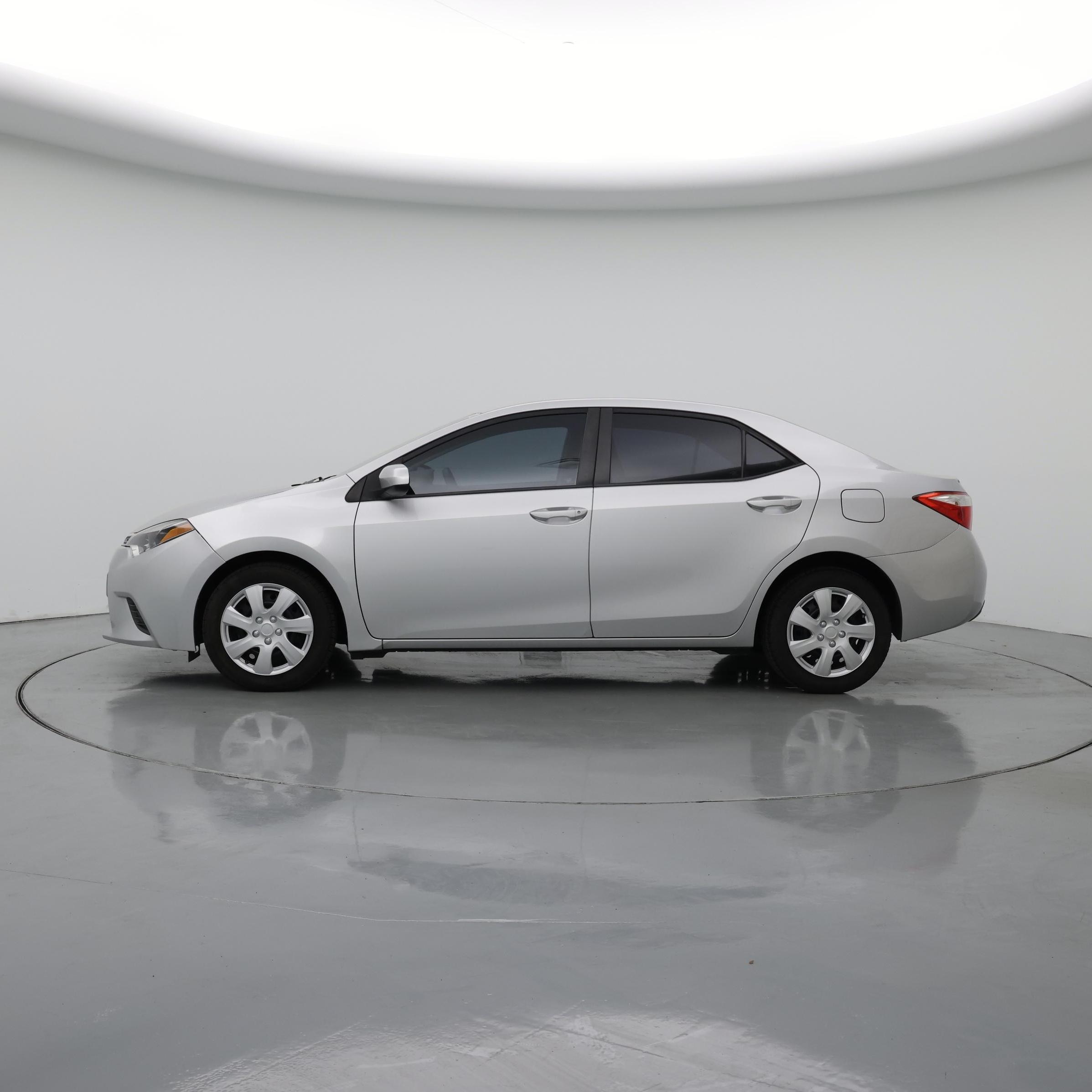 Thumbnail: 2015 Toyota Corolla - 3