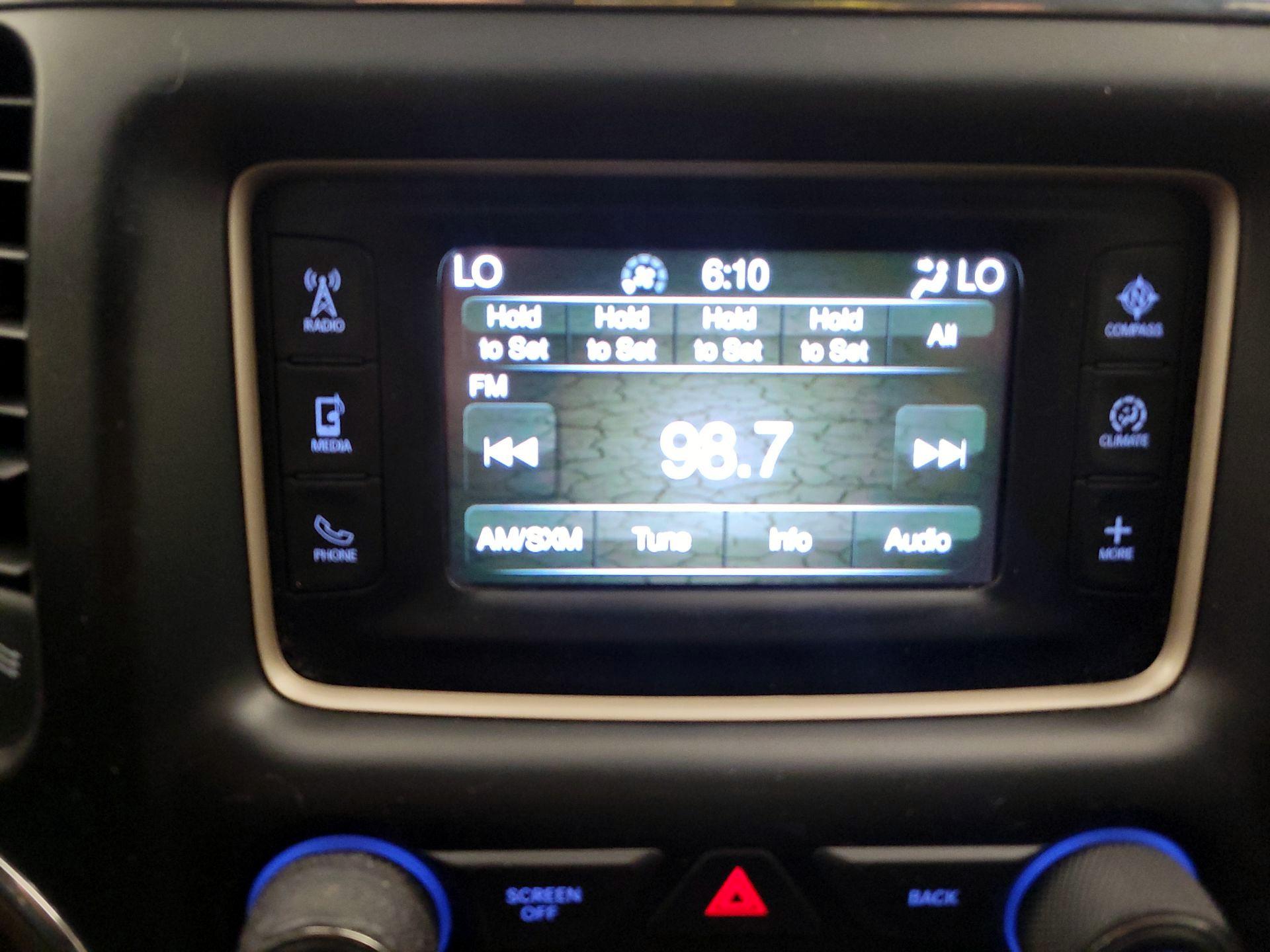 Thumbnail: 2017 Jeep Grand Cherokee - 15