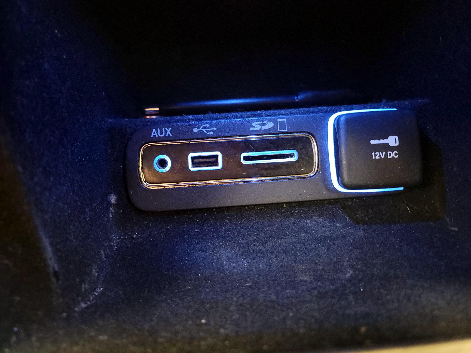 Thumbnail: 2017 Jeep Grand Cherokee - 18