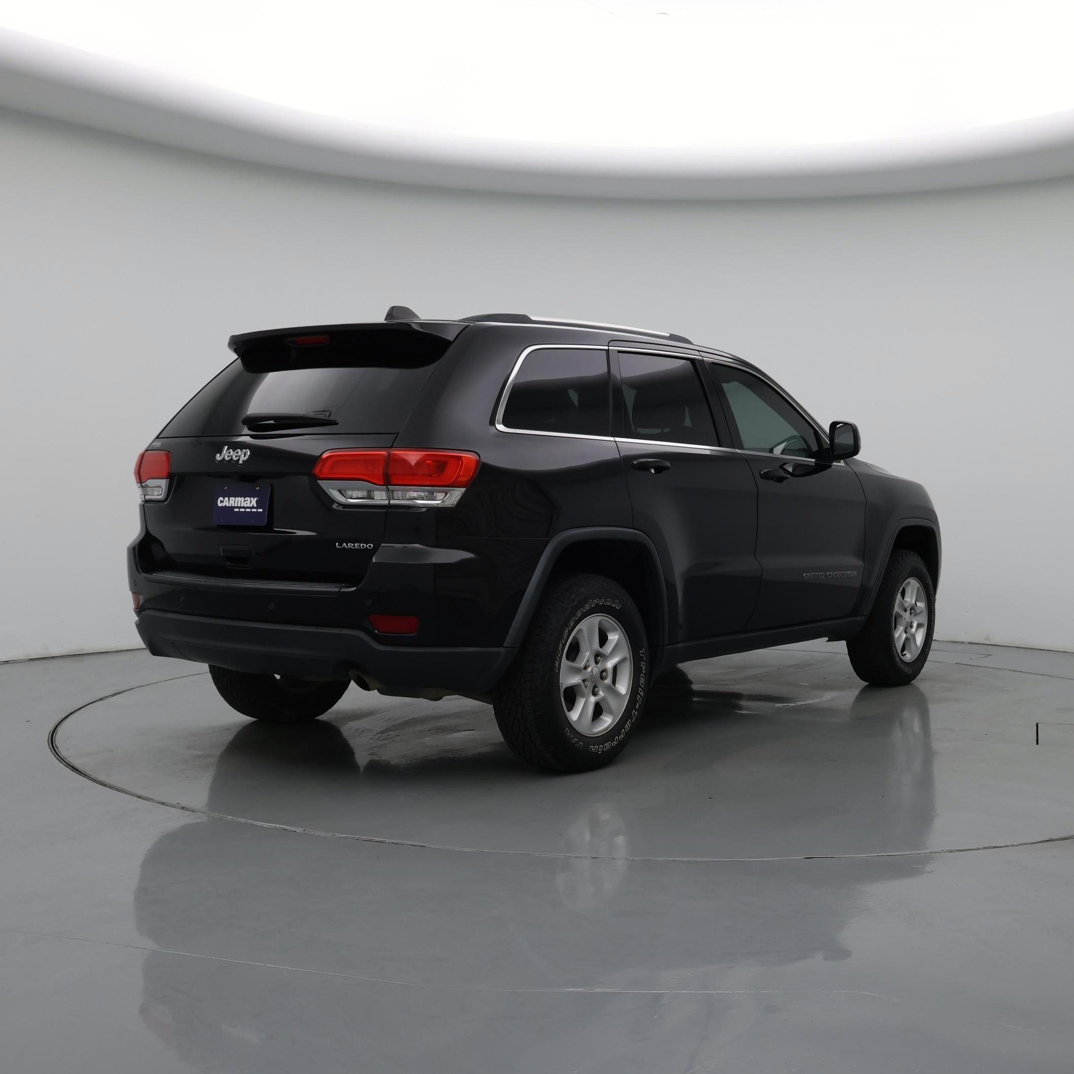 Thumbnail: 2017 Jeep Grand Cherokee - 8