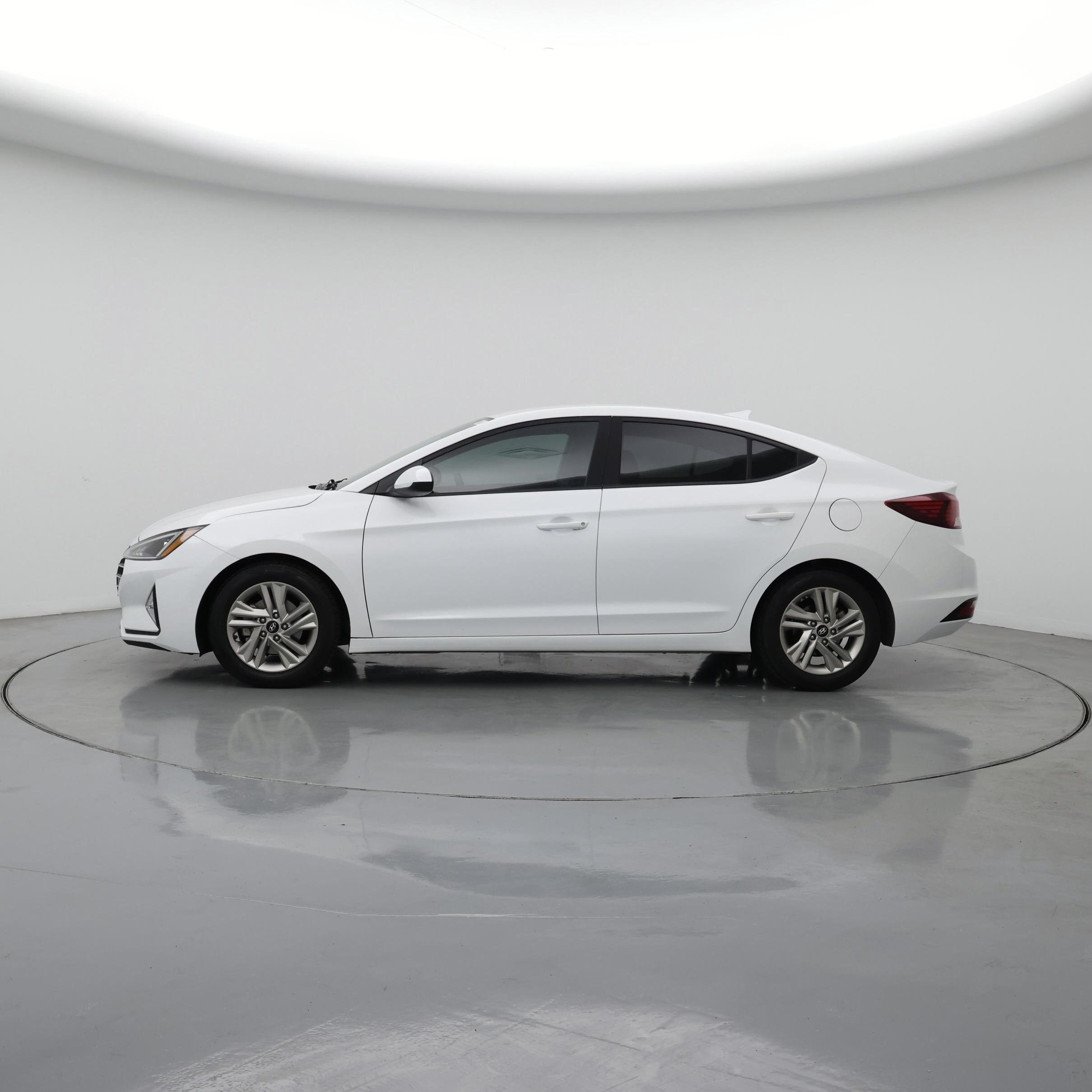 Thumbnail: 2020 Hyundai Elantra - 3