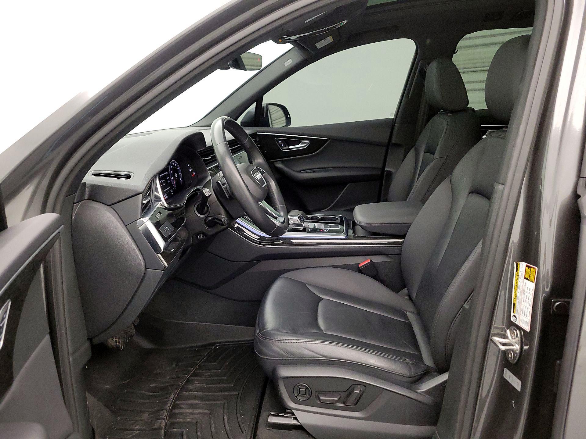 Thumbnail: 2021 Audi Q7 - 11